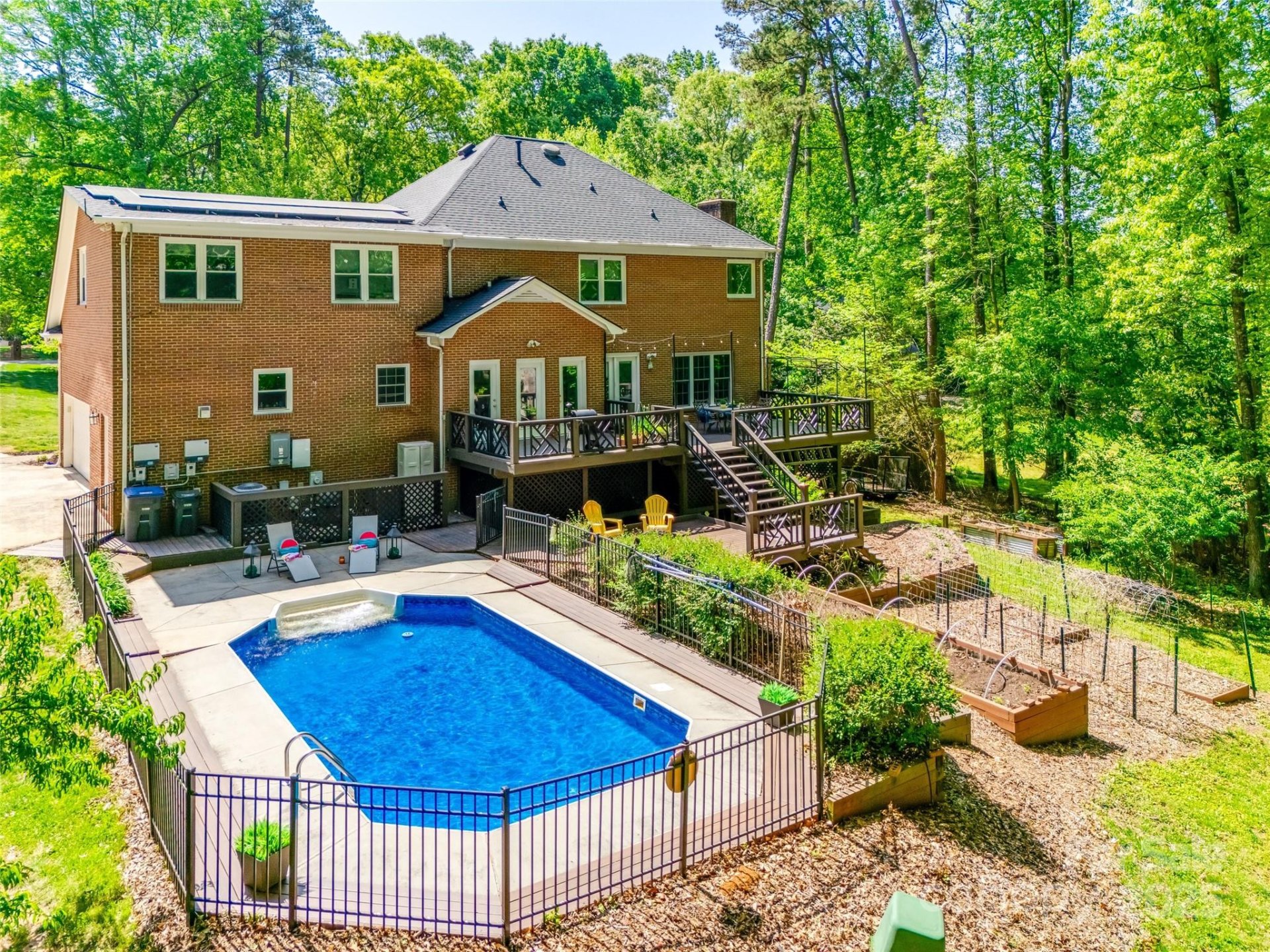 Property image 2 at 7122 Forest Ridge Road, Matthews, NC 28104