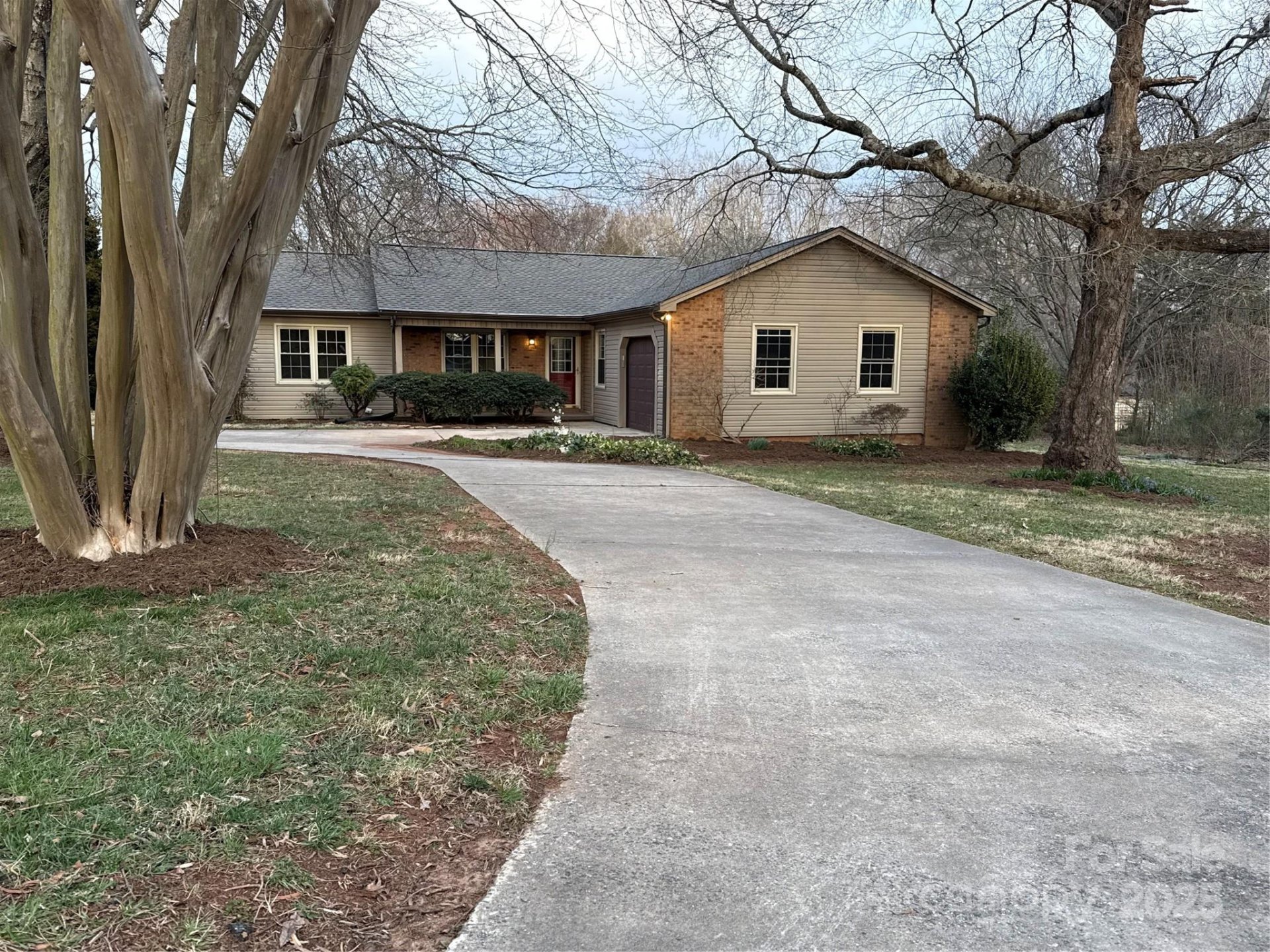 Property image 1 at 3498 Yorkland Drive, Hickory, NC 28601