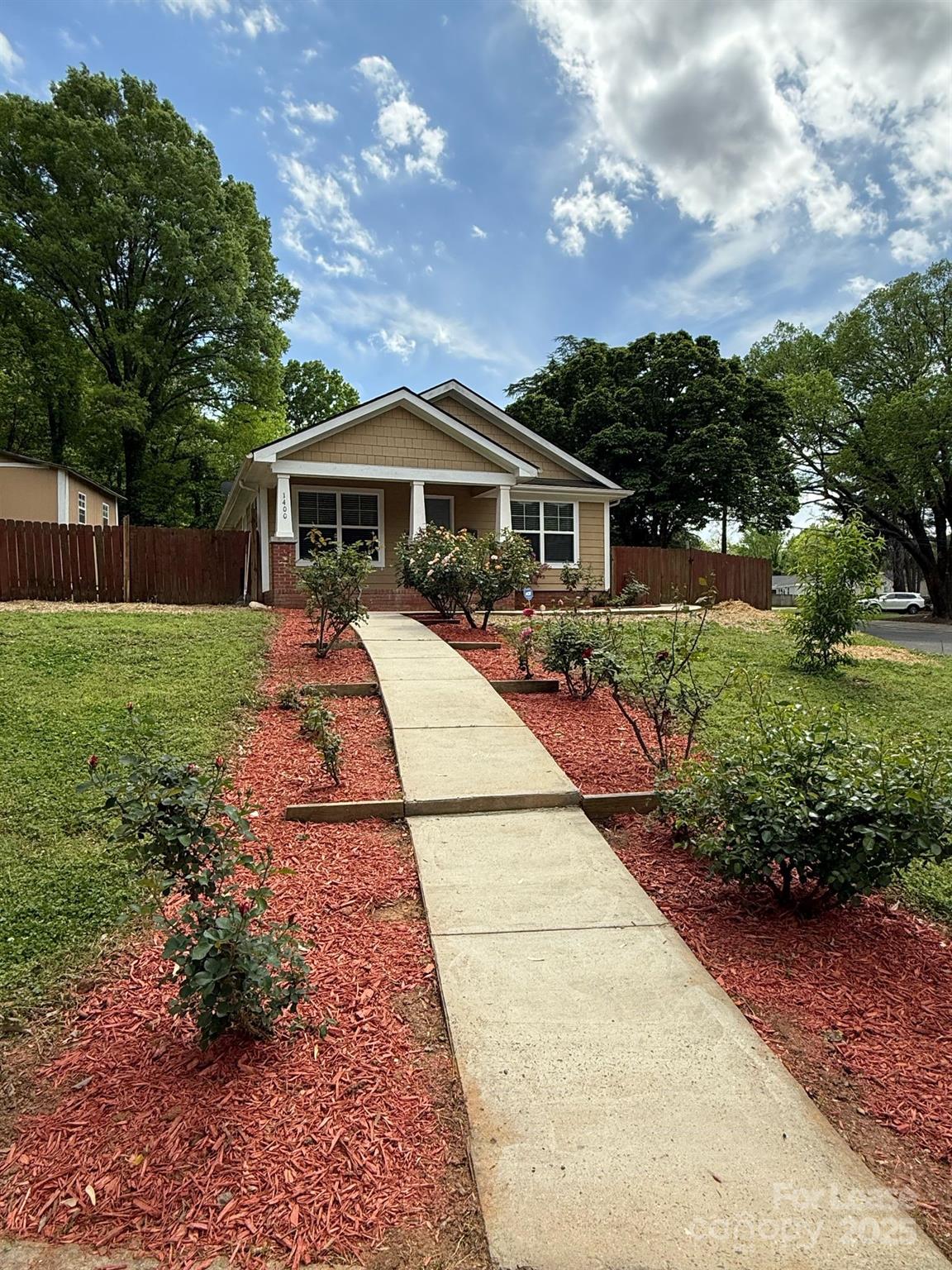 1400 Meadow Lane