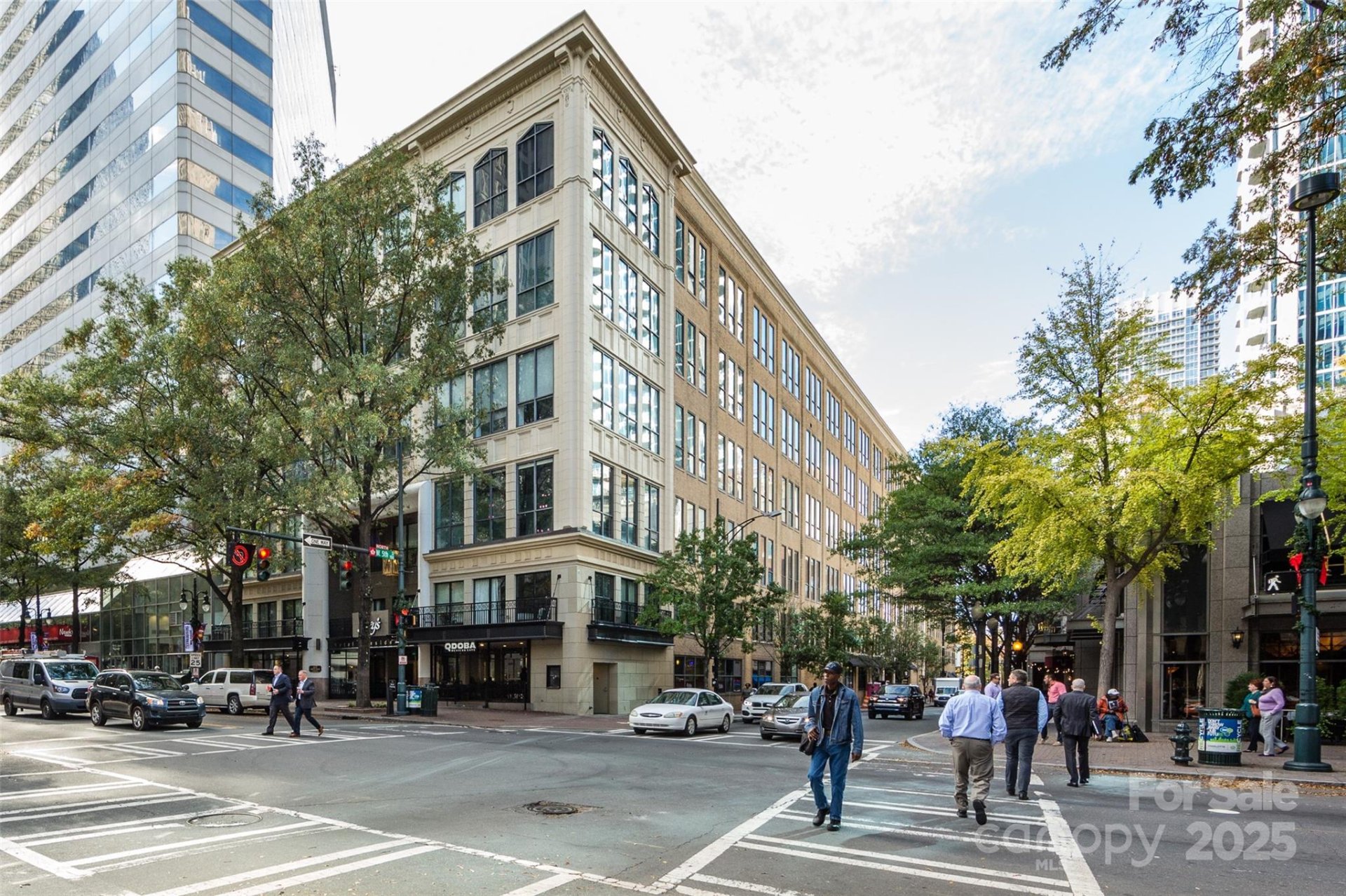 127 N Tryon Street