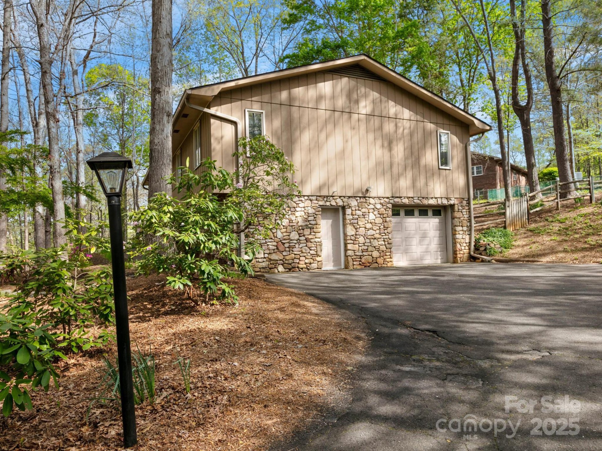 Property image 2 at 9 Cedar Trail, Asheville, NC 28803