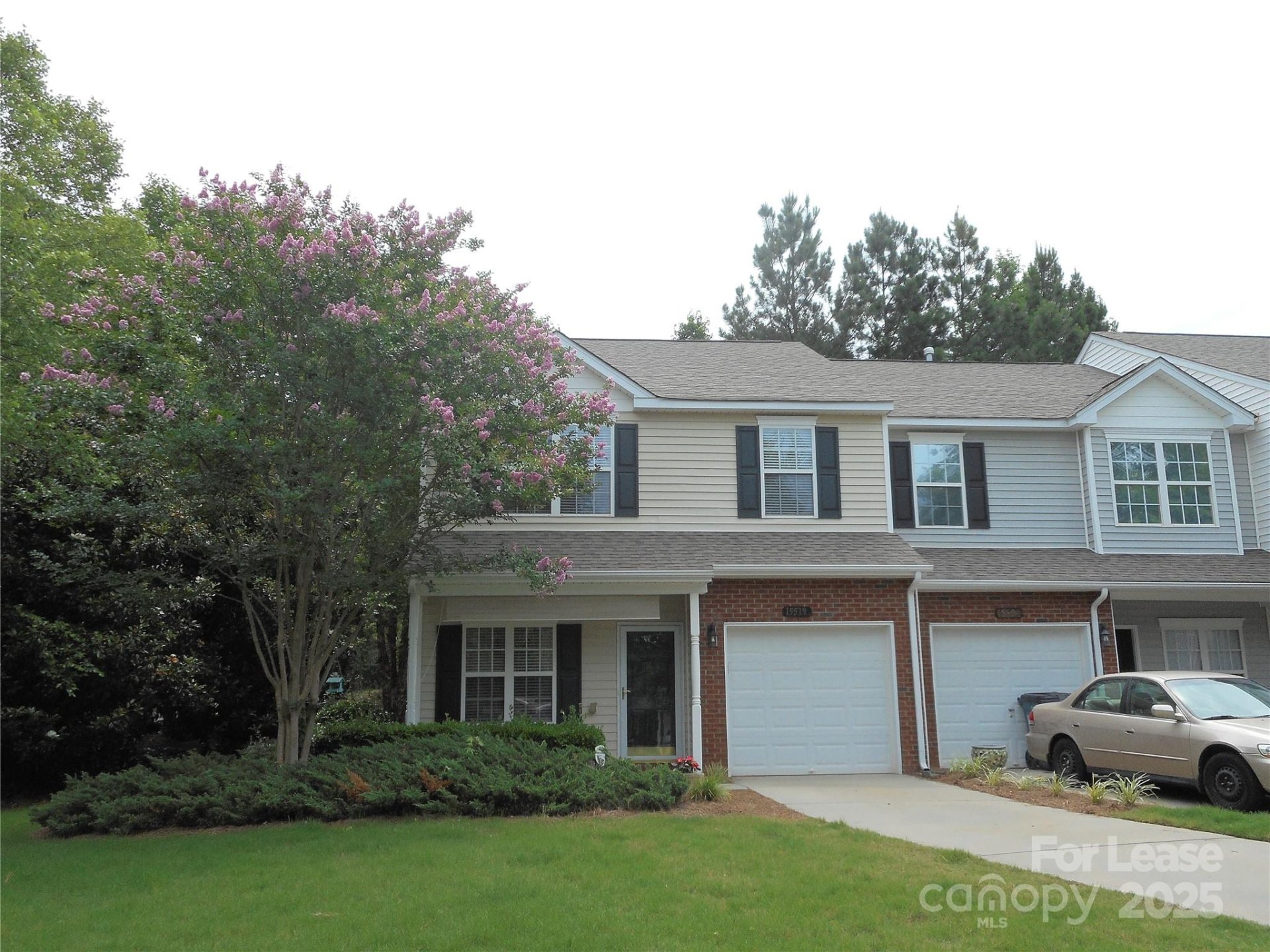 Property image 1 at 15519 Stronvar House Lane, Charlotte, NC 28277