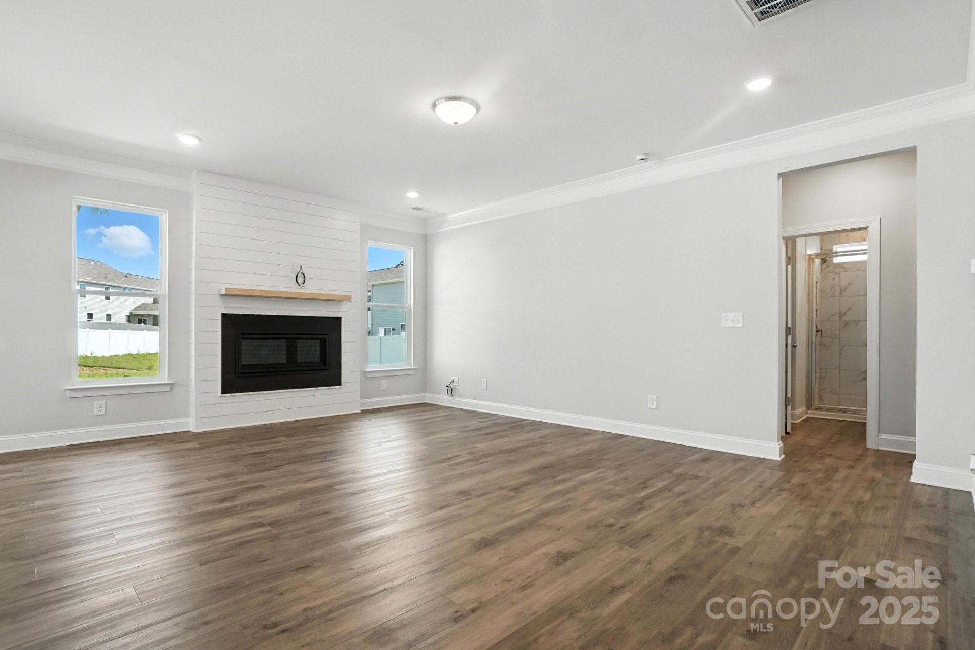 Property image 4 at 2012 Embassy Court, Charlotte, NC 28213
