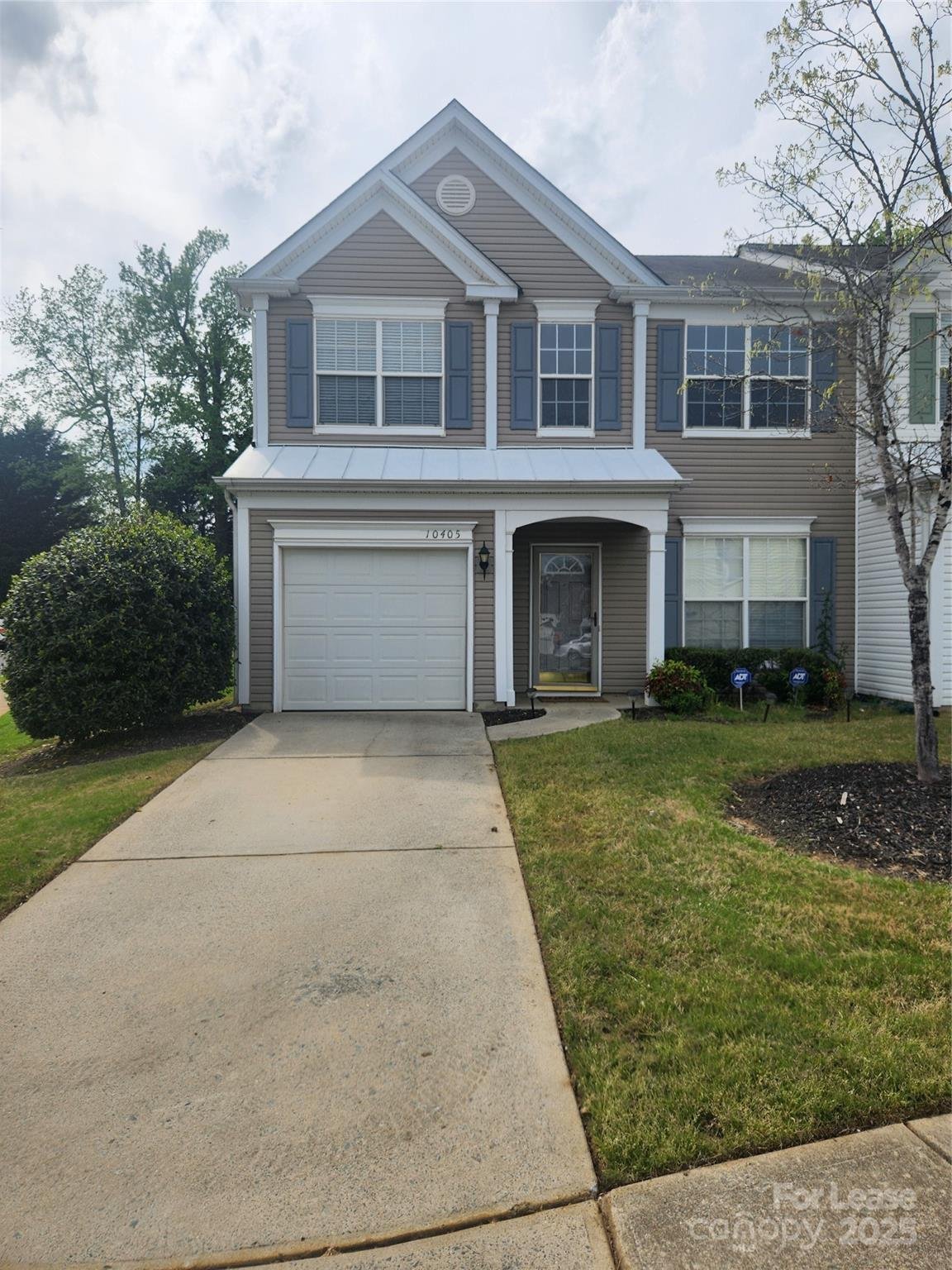 Property image 1 at 10405 Verdugo Drive, Charlotte, NC 28277