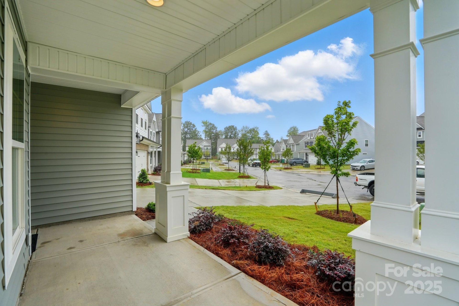 Property image 2 at 2020 Embassy Court, Charlotte, NC 28213