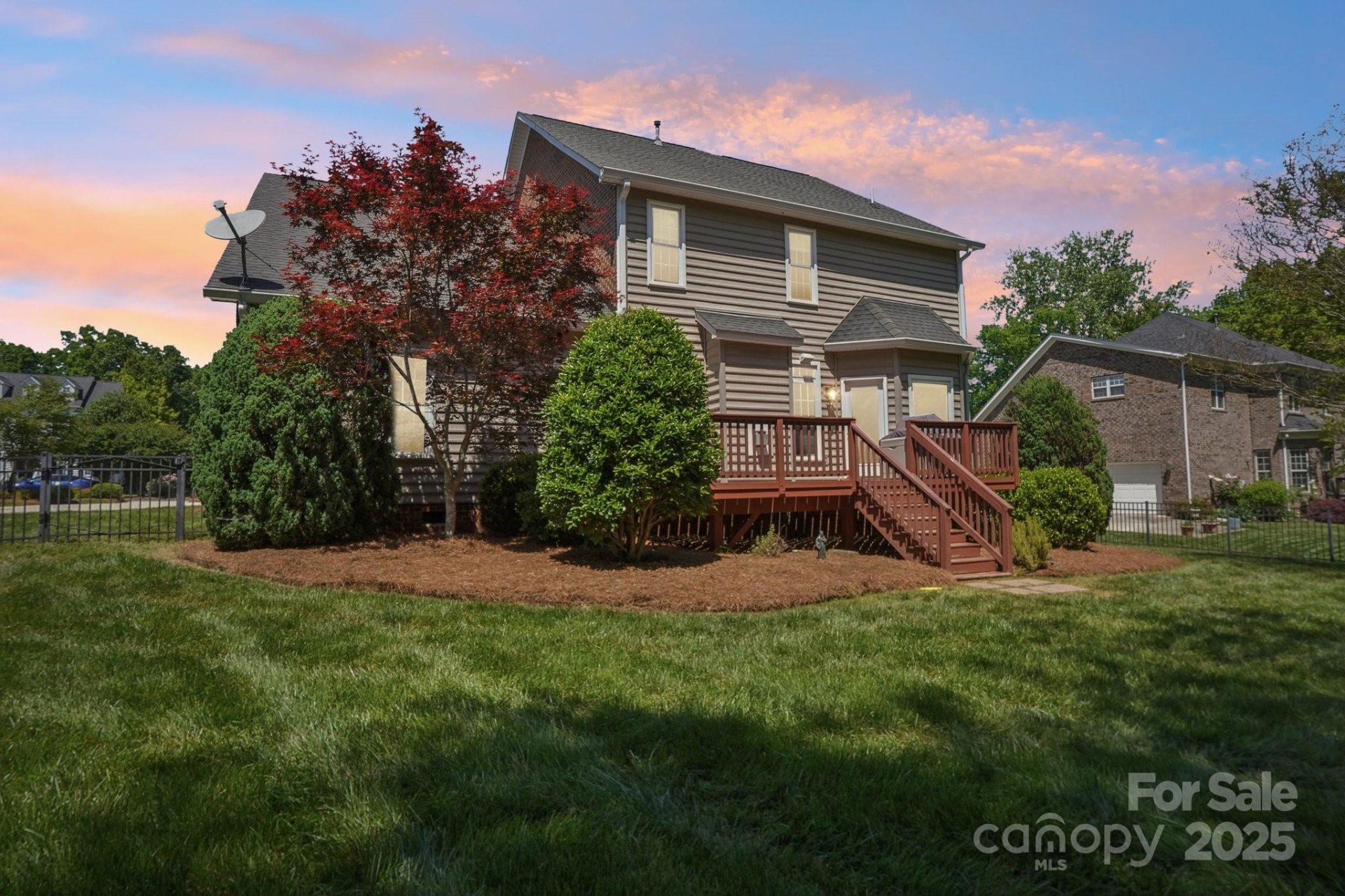 Property image 3 at 10716 Persimmon Creek Drive, Mint Hill, NC 28227