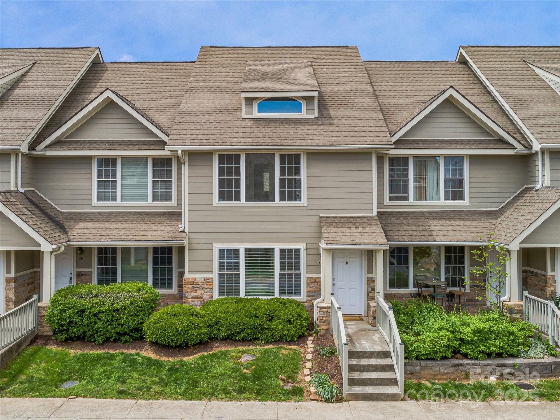 Property at 30 Rotunda Circle, Asheville, NC 28806