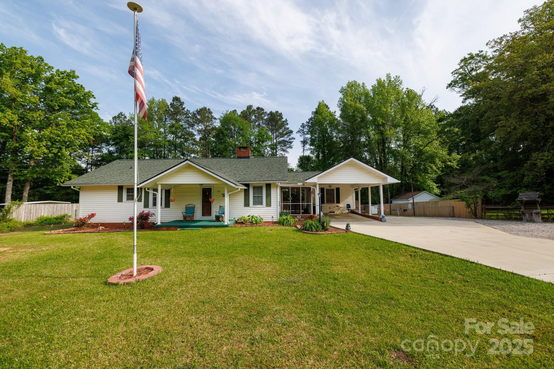 Property image 2 at 1115 Old Thompson Avenue, Lancaster, SC 29720