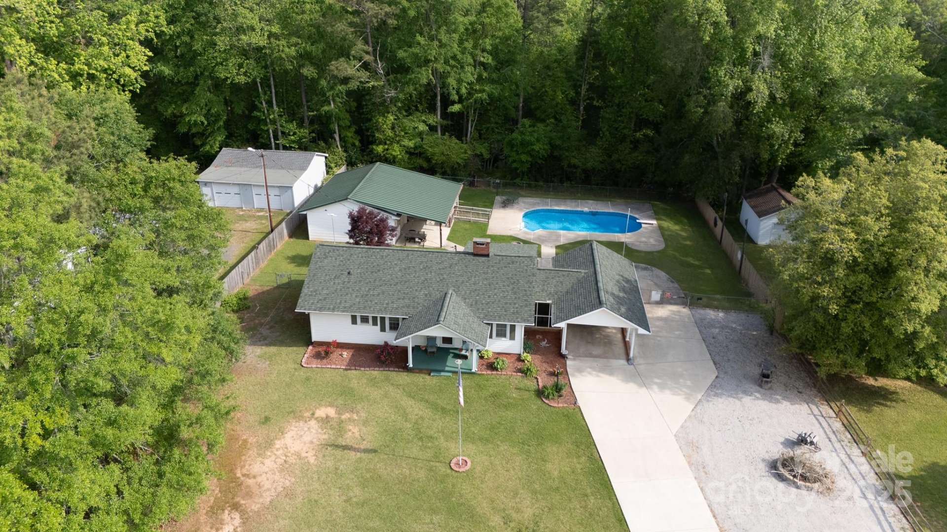 Property image 3 at 1115 Old Thompson Avenue, Lancaster, SC 29720
