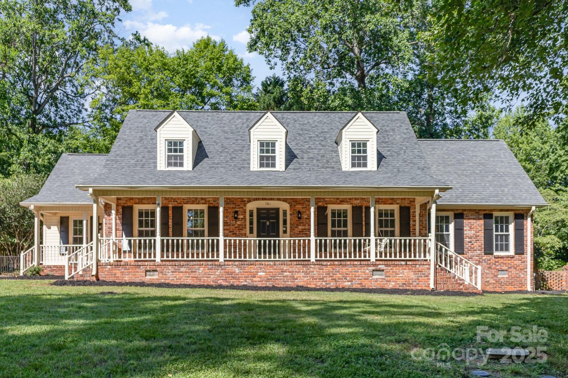Shadowbrook, Rock Hill Community