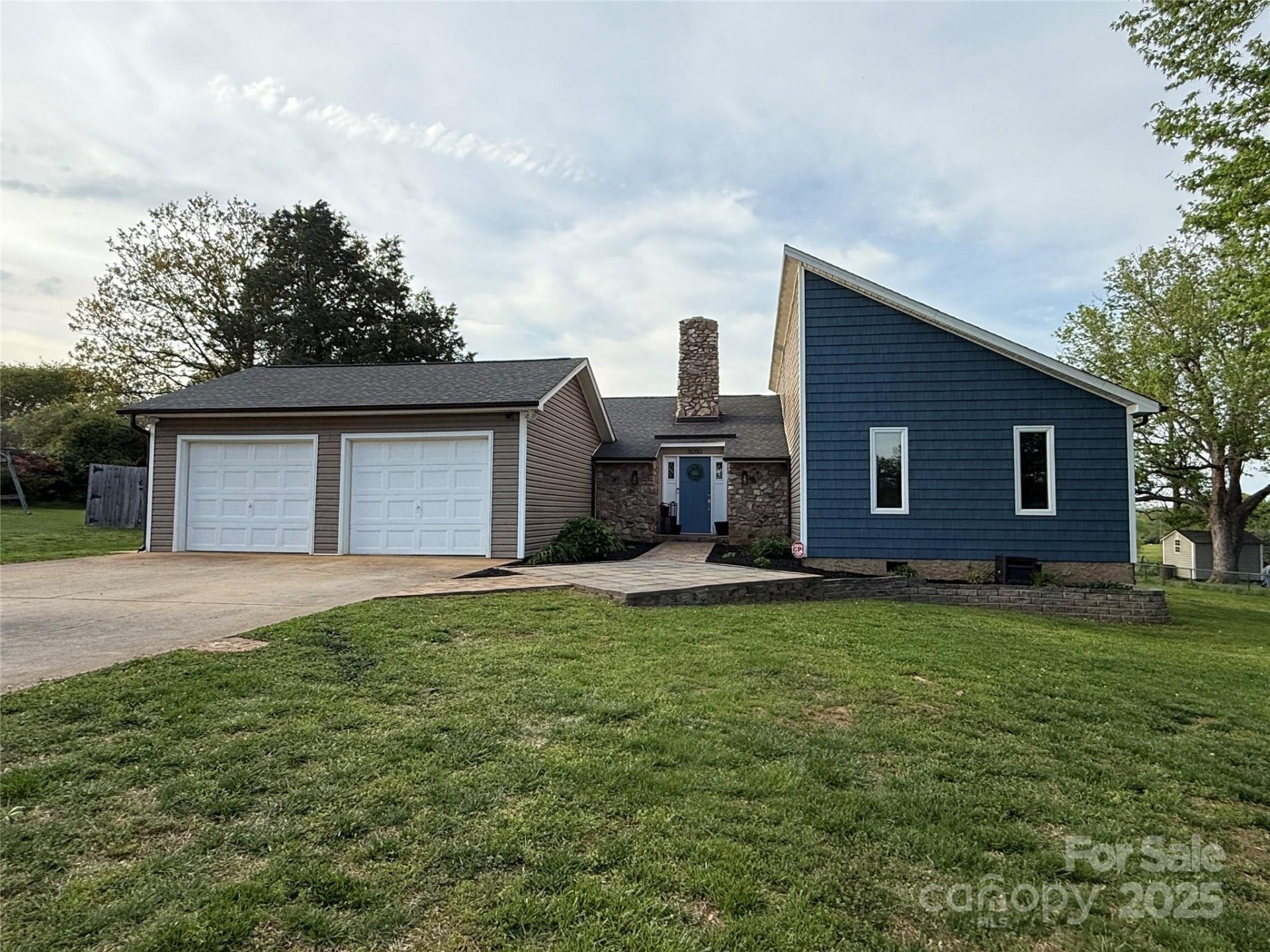 Property image 1 at 5050 Forest Ridge Drive, Hickory, NC 28602