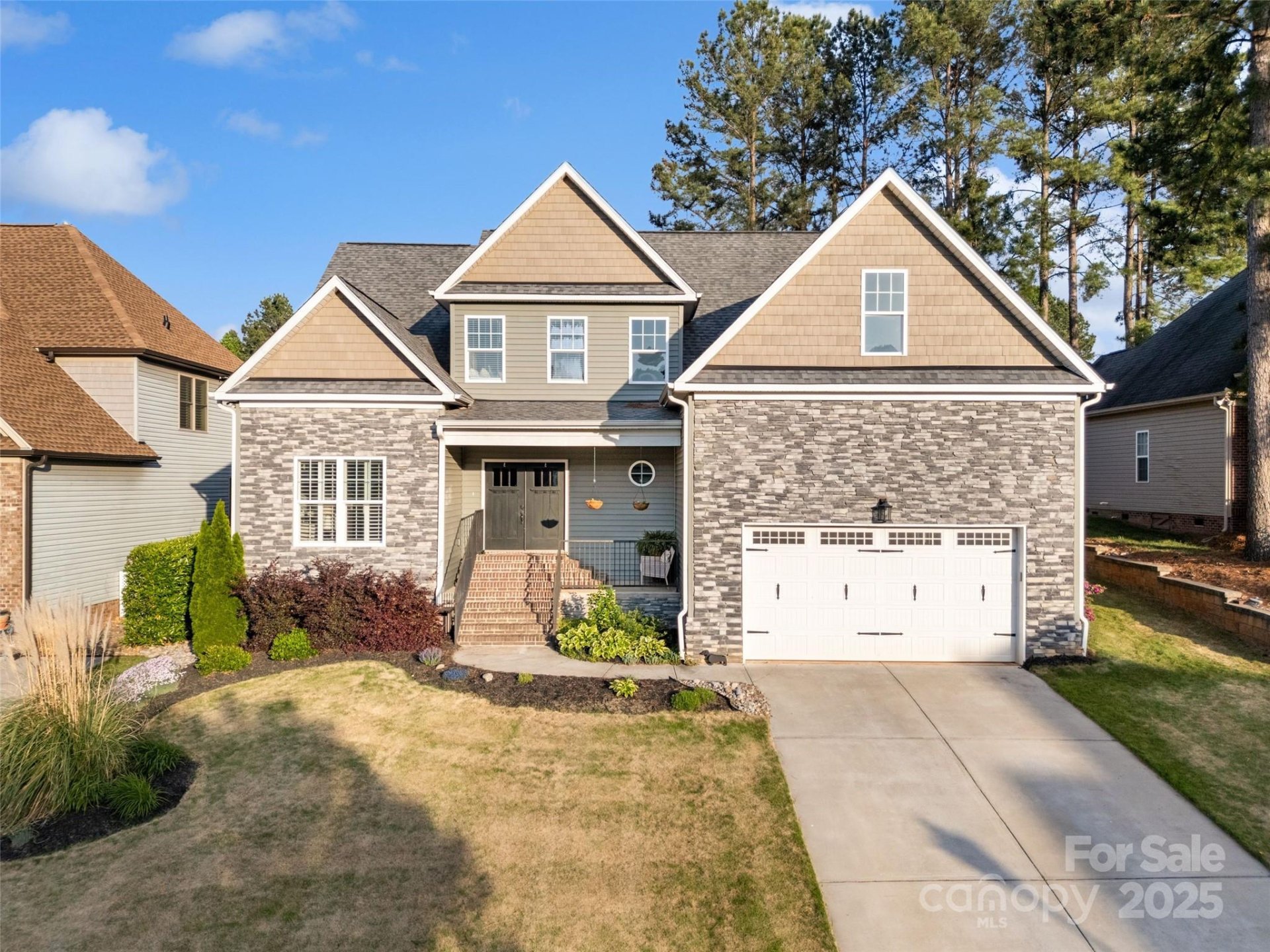 Seven Oaks, Rock Hill Community