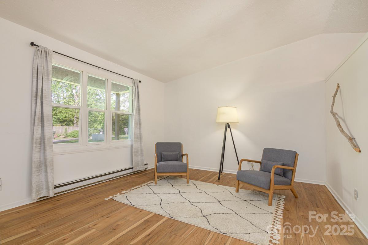 Property image 5 at 16 Stoney Nob Drive, Hendersonville, NC 28792