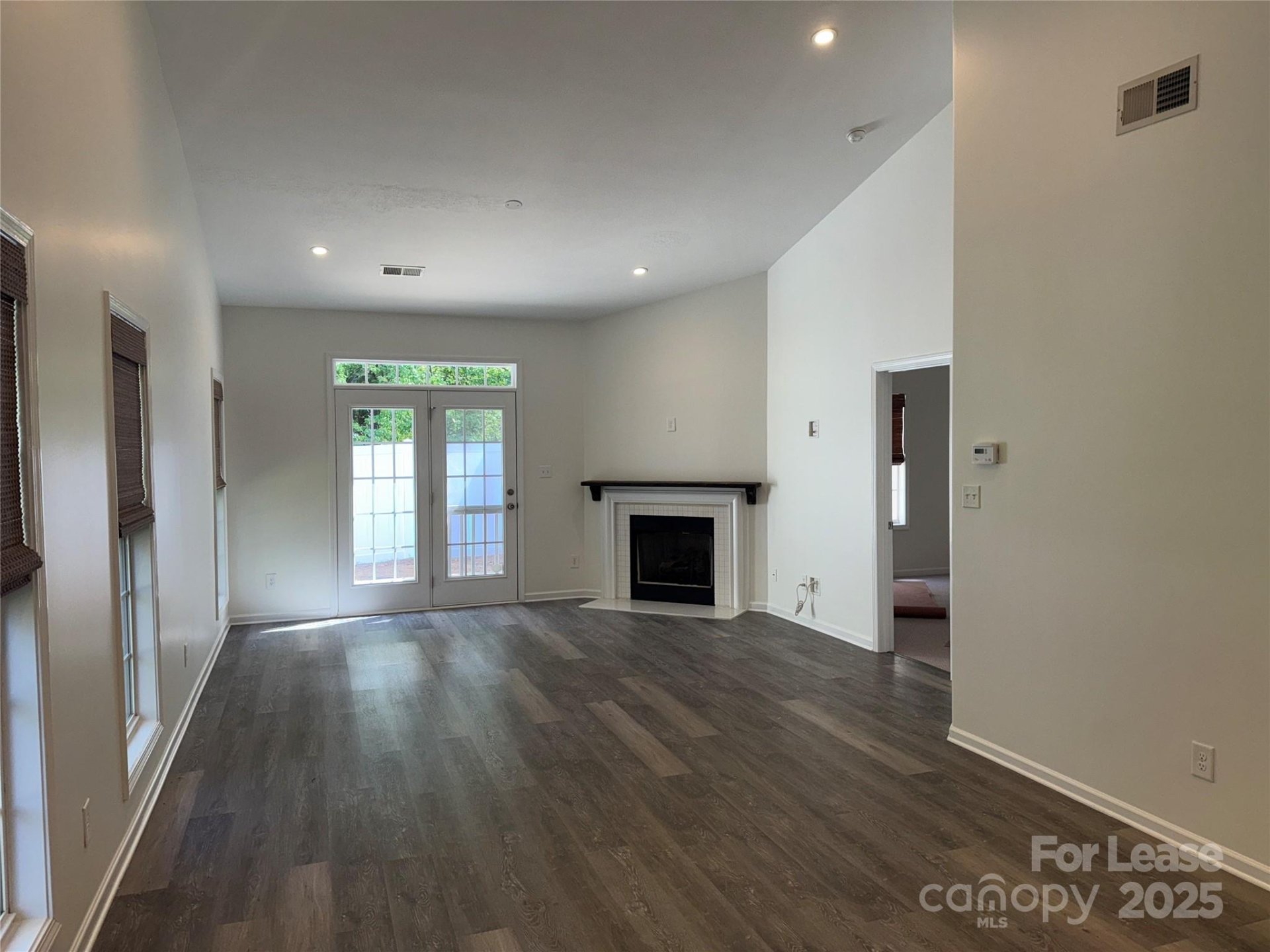 Property image 2 at 5325 Silabert Avenue, Charlotte, NC 28205