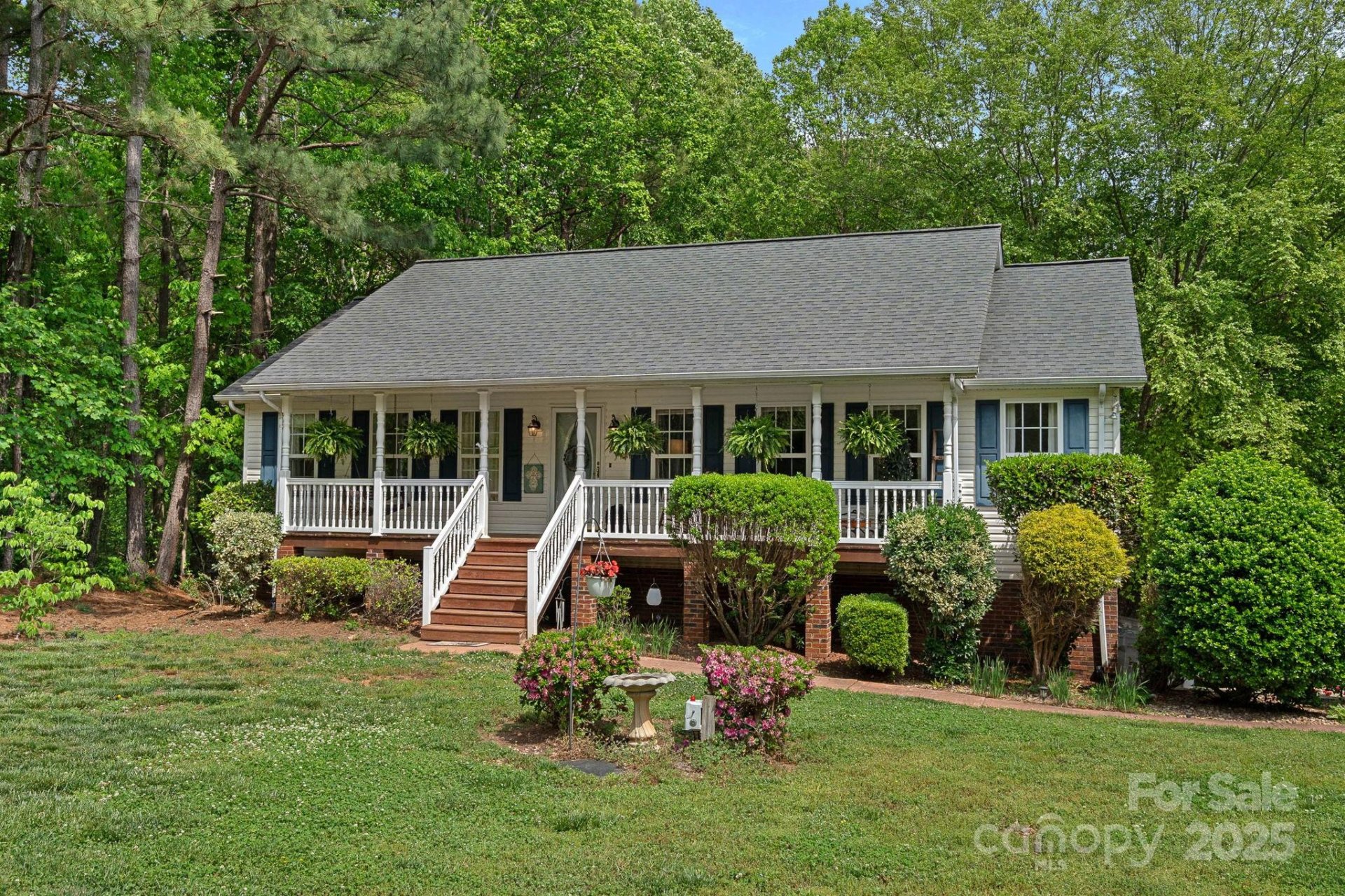 Property at 160 Kingfisher Drive, Mooresville, NC 28117