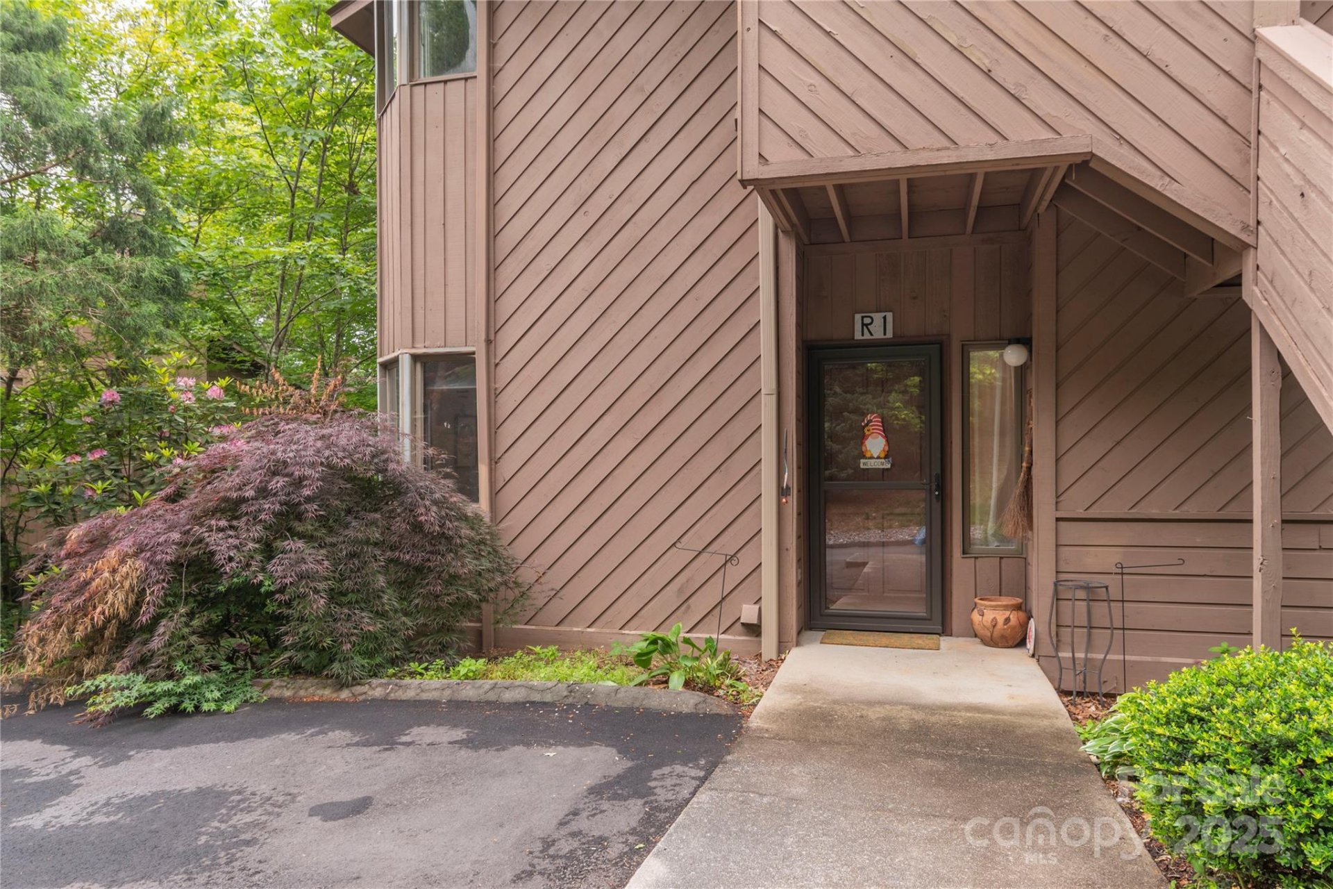 Property image 3 at 305 Piney Mountain Drive, Asheville, NC 28805