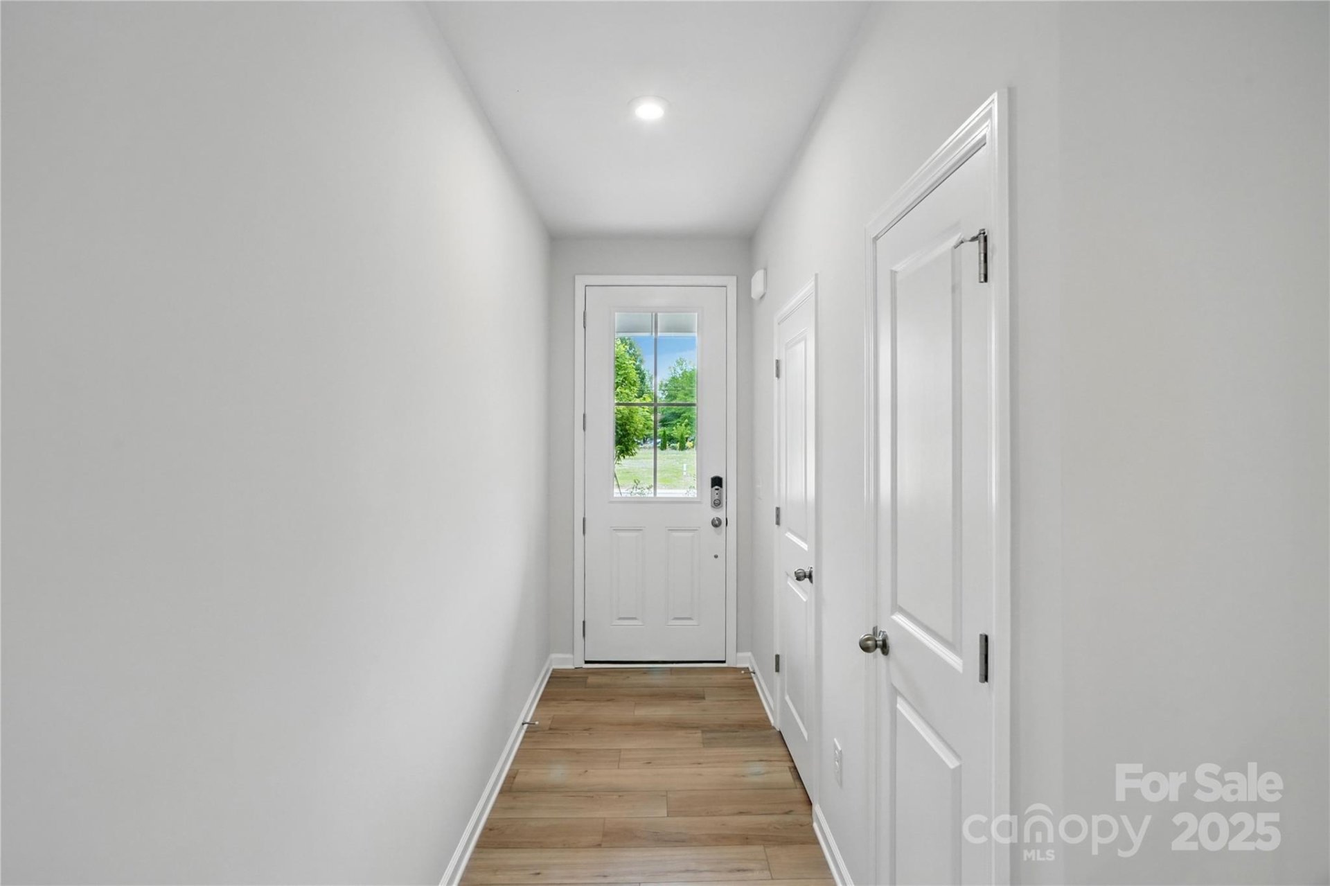 Property image 3 at 2009 Vinyasa Lane, Charlotte, NC 28215