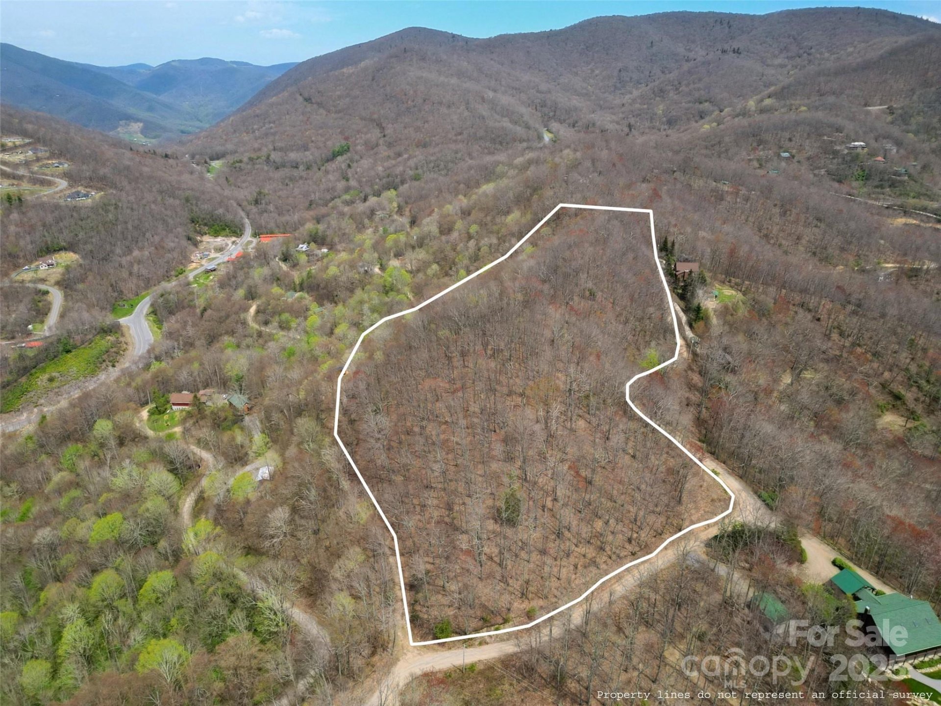 Property image 1 at 556 Thunderstruck Drive, Maggie Valley, NC 28751