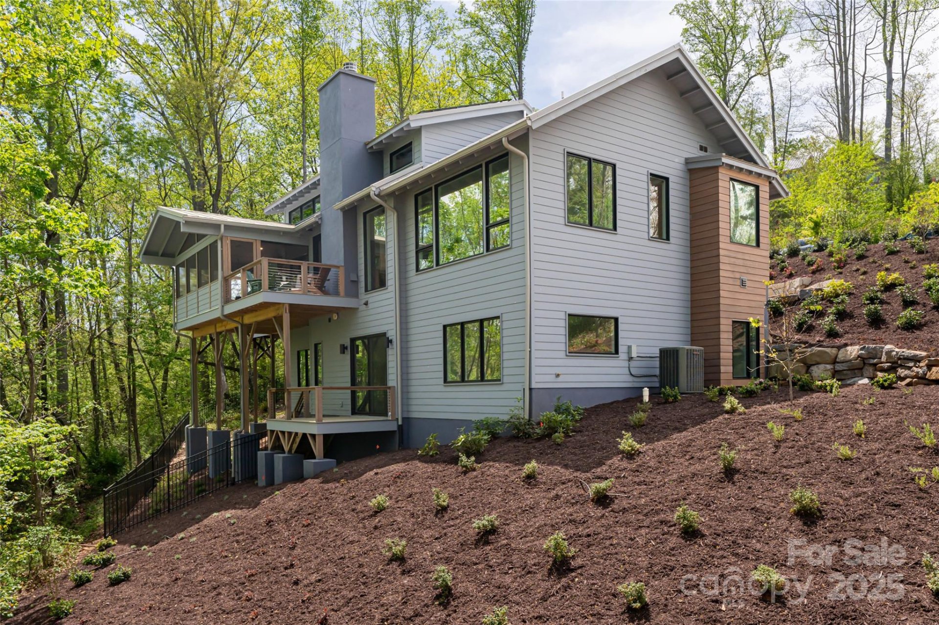 Property image 2 at 26 Hickory Top Lane, Asheville, NC 28805