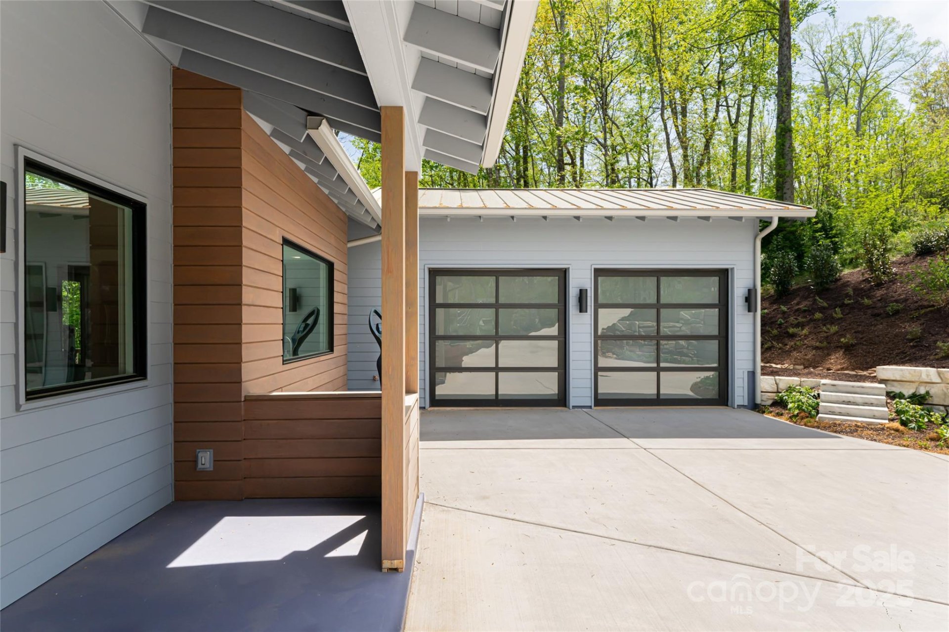 Property image 4 at 26 Hickory Top Lane, Asheville, NC 28805