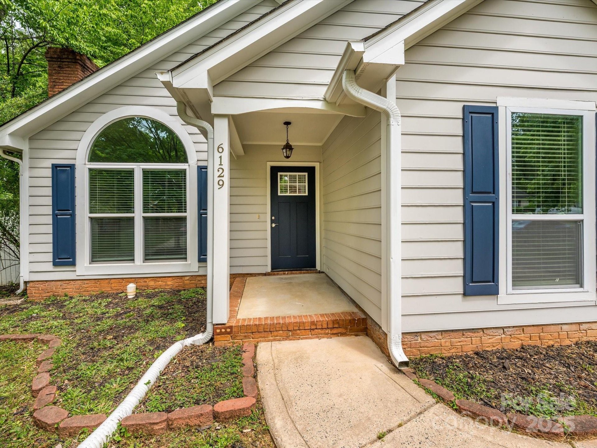 Property image 3 at 6129 Sunbridge Court, Charlotte, NC 28269