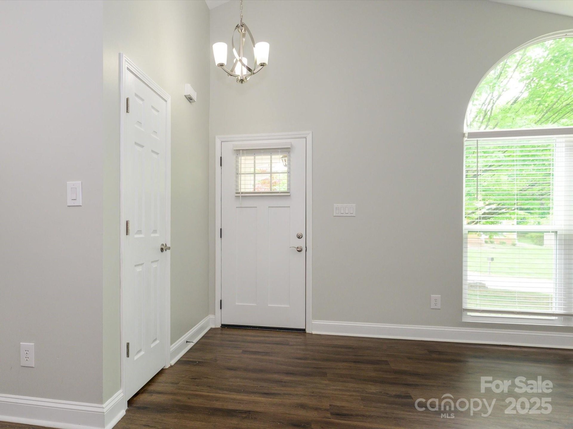 Property image 4 at 6129 Sunbridge Court, Charlotte, NC 28269