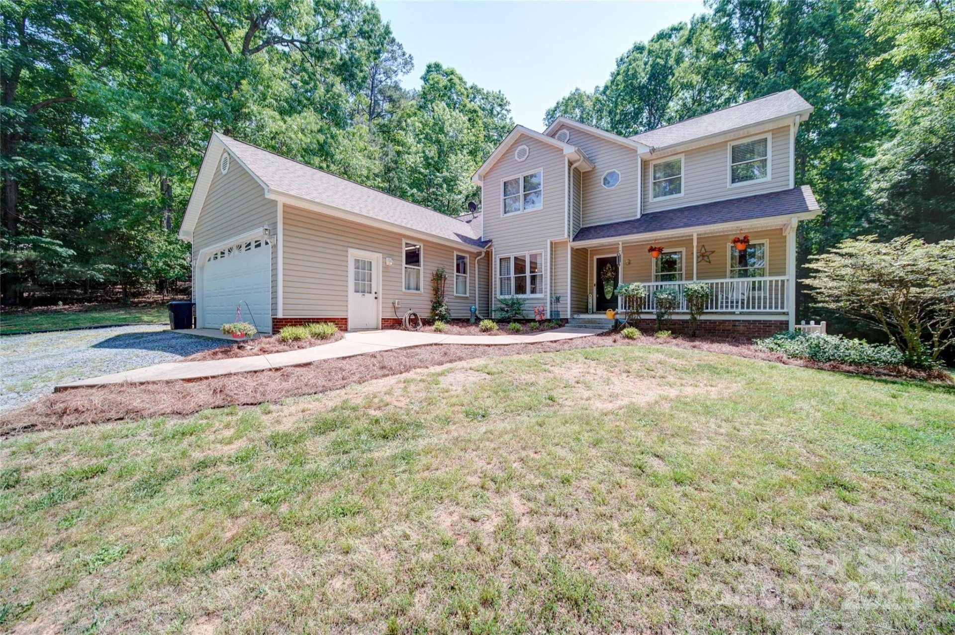 Property image 2 at 122 Roxboro Court, Mount Gilead, NC 27306