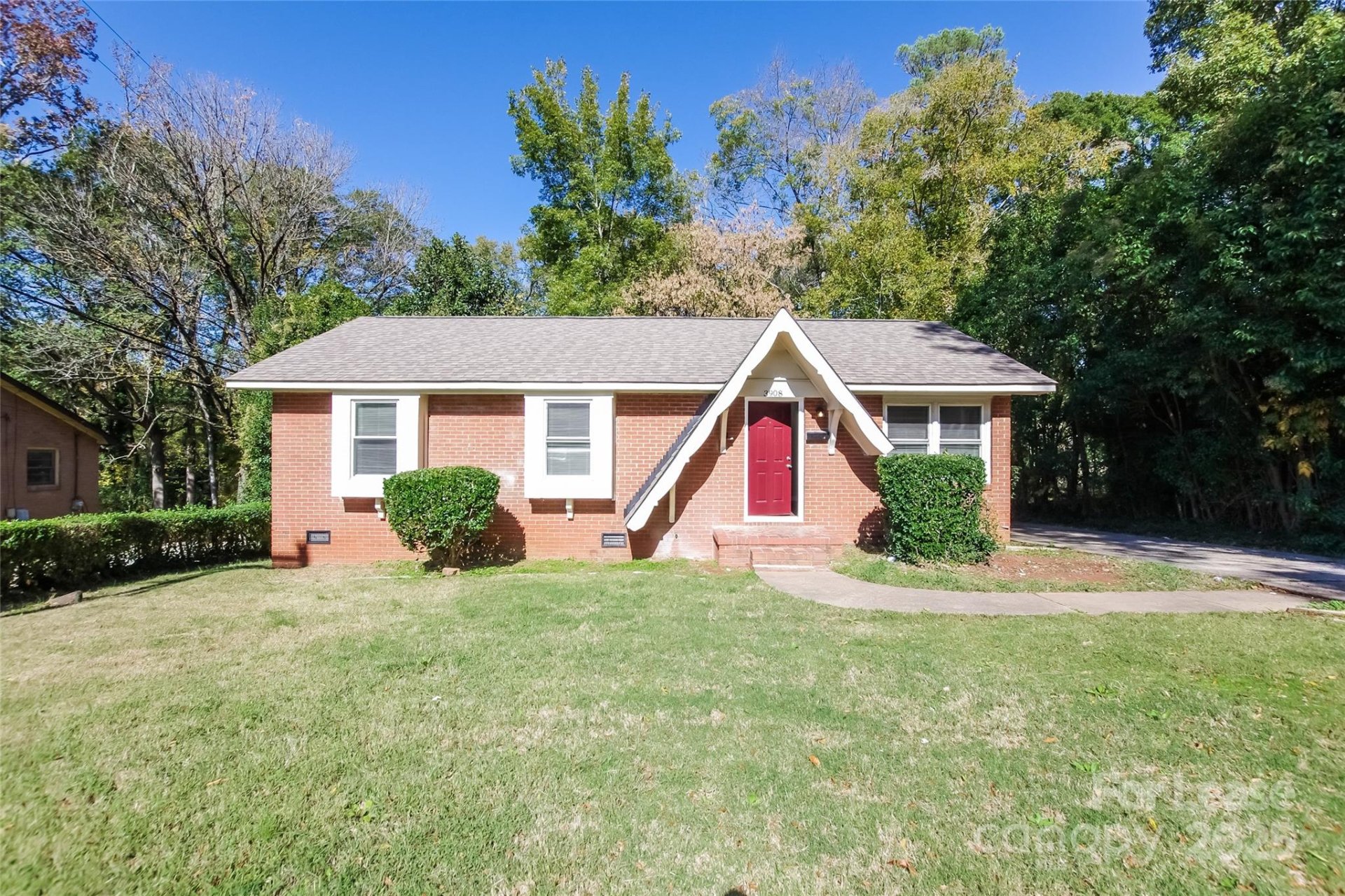 Property image 1 at 3908 Crestridge Drive, Charlotte, NC 28217