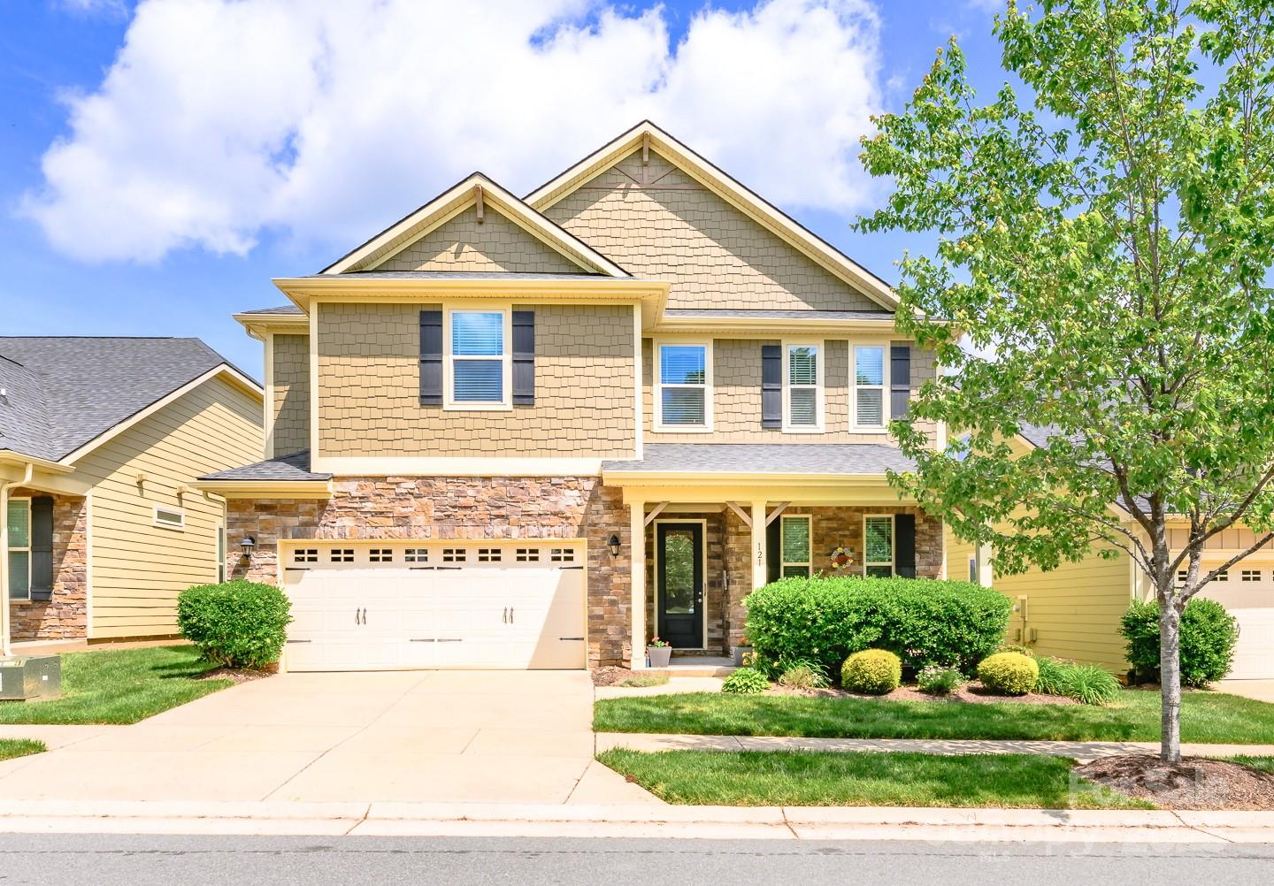 Property image 1 at 121 Martingale Avenue, Mooresville, NC 28115