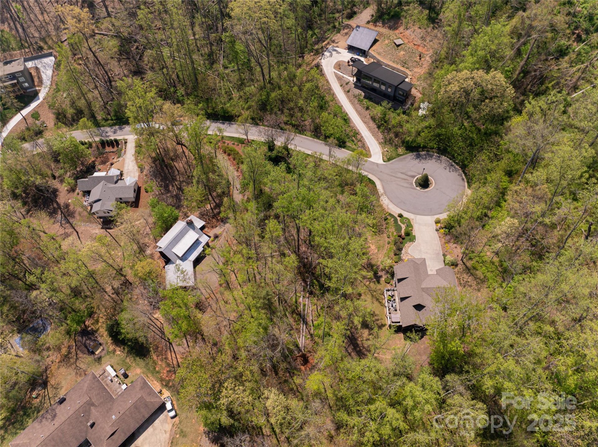 Property image 3 at 15 La Grange Drive, Asheville, NC 28805