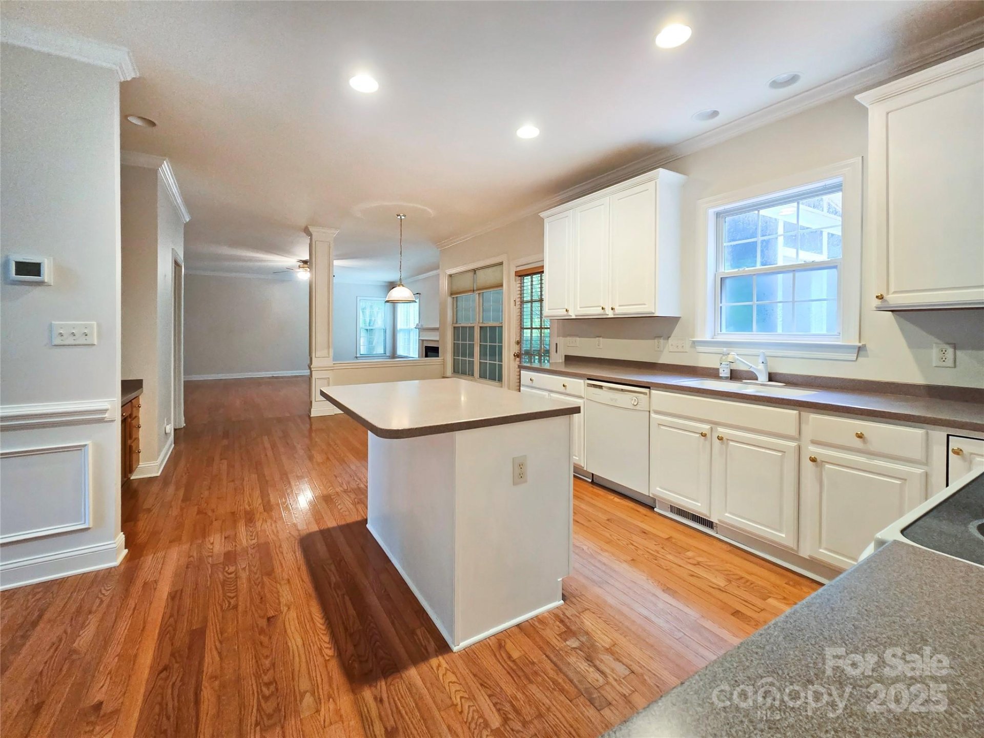 Property image 4 at 2620 Shady Reach Lane, Charlotte, NC 28214