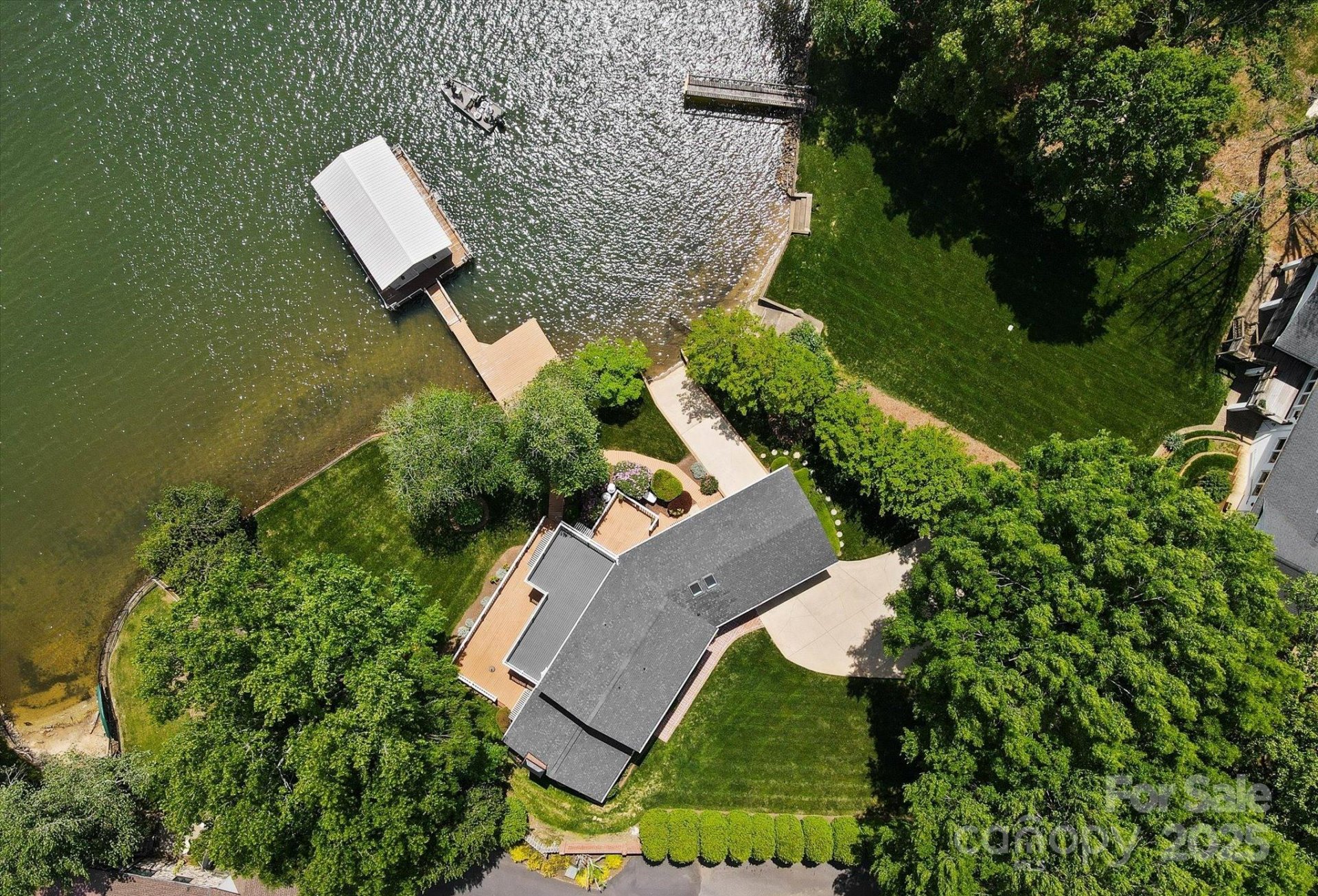 273 Leeward Point Loop