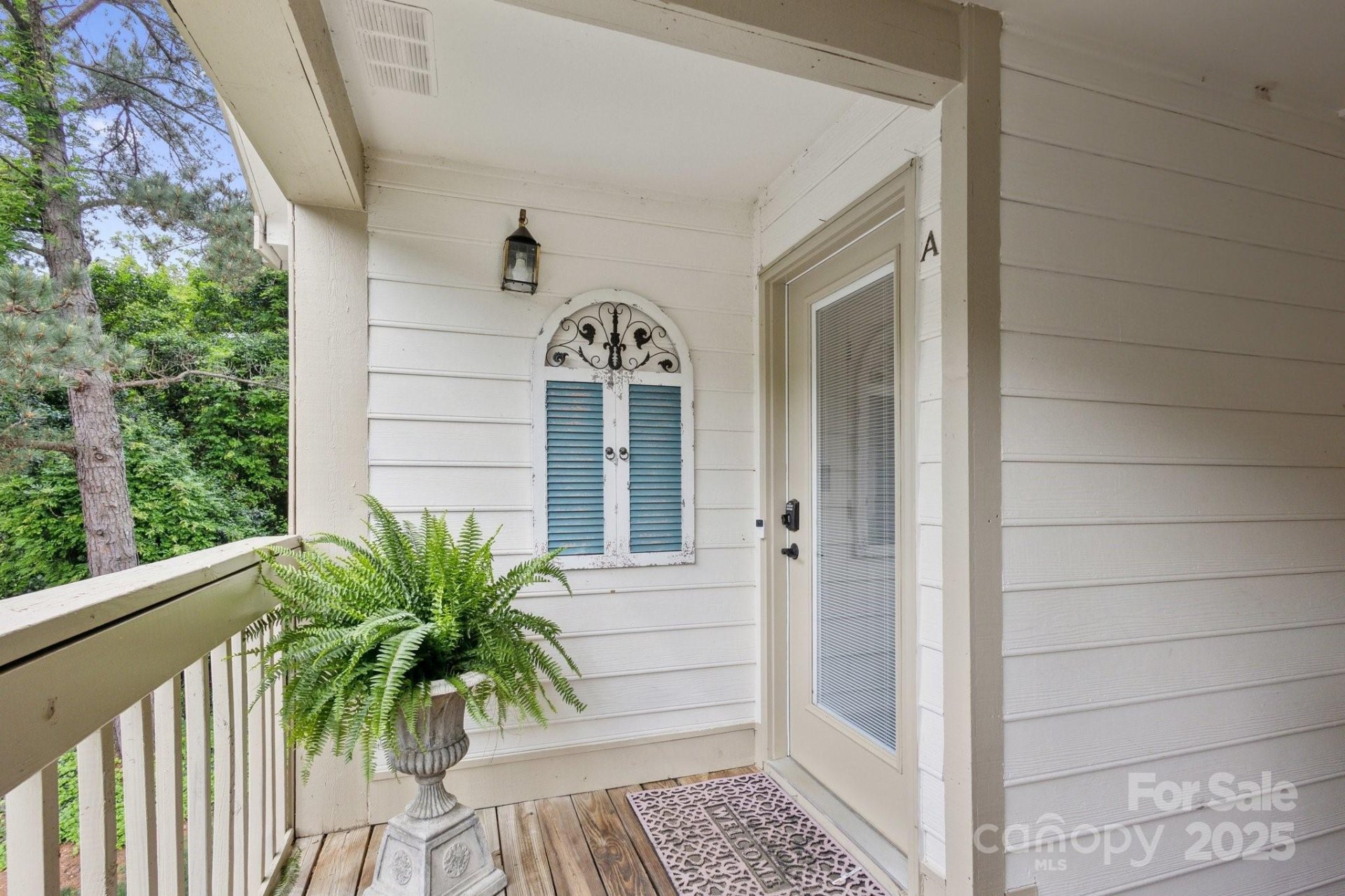 Property image 3 at 1052 Churchill Downs Court, Charlotte, NC 28211