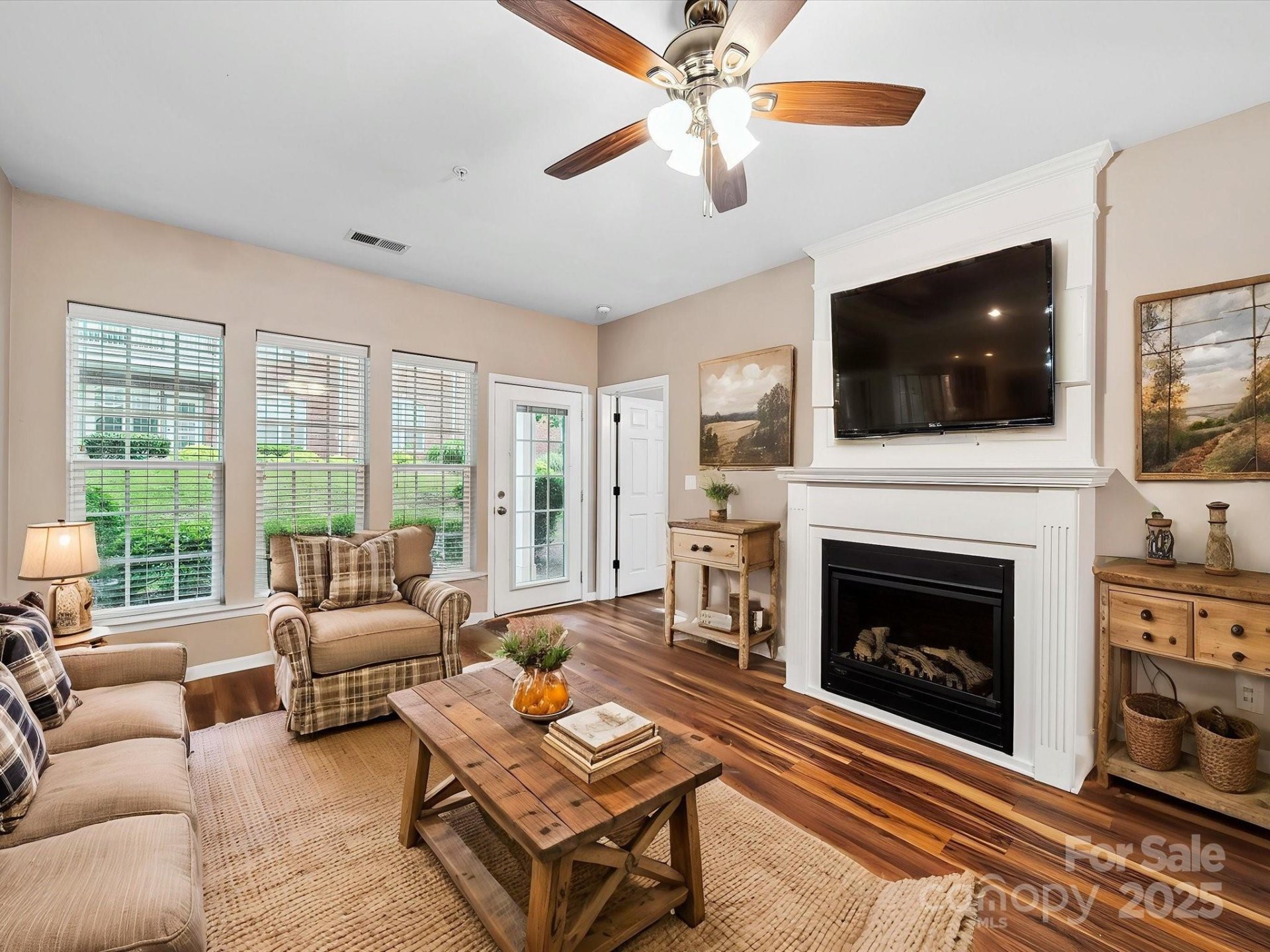 14321 San Paolo Lane