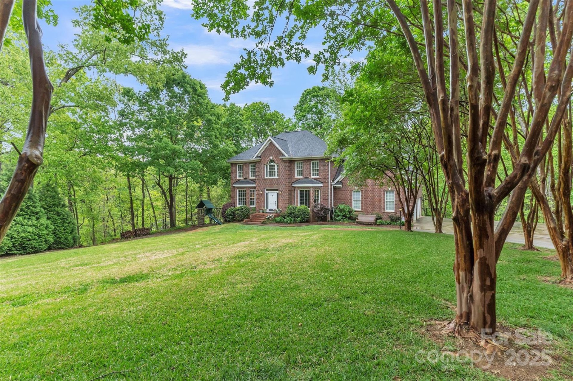 136 Dogwood Lane