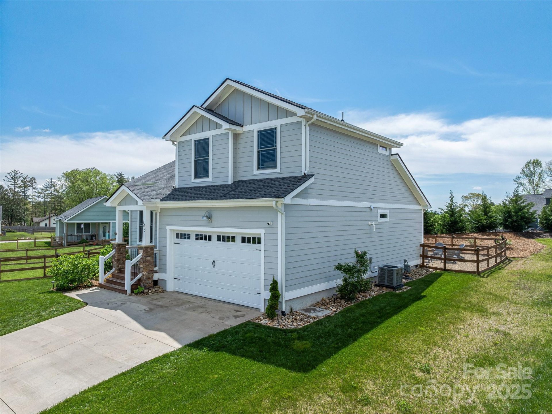 Property image 3 at 143 Windy Acres Knoll Drive, Hendersonville, NC 28792