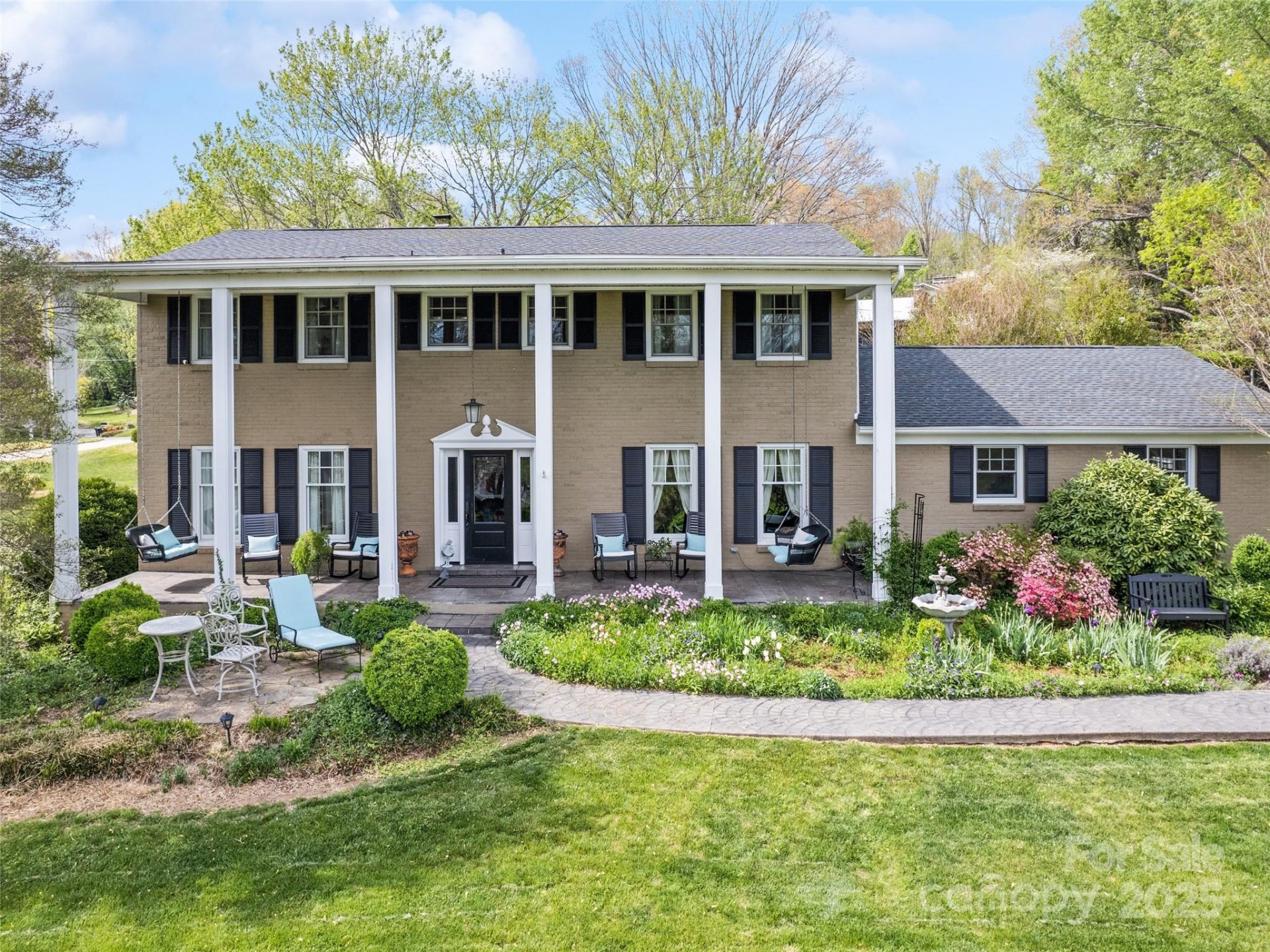 Golf View Estates, Waynesville Community