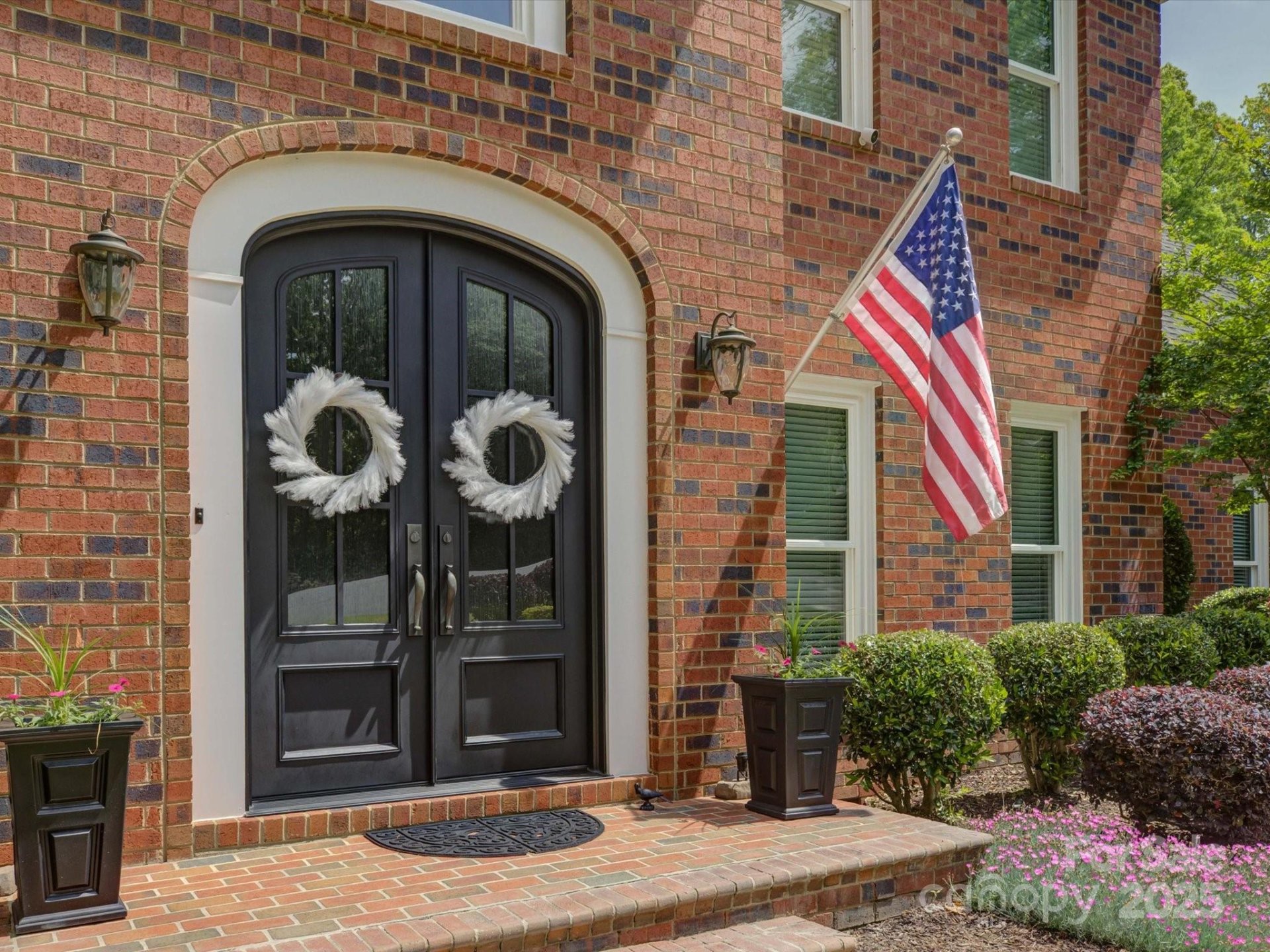 Property image 3 at 15824 Feeny Court, Charlotte, NC 28278