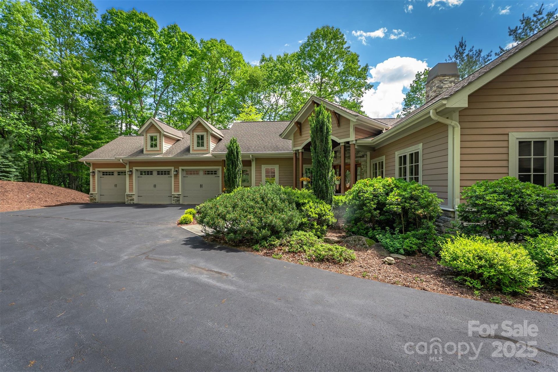 Property image 4 at 168 Chattooga Run, Hendersonville, NC 28739