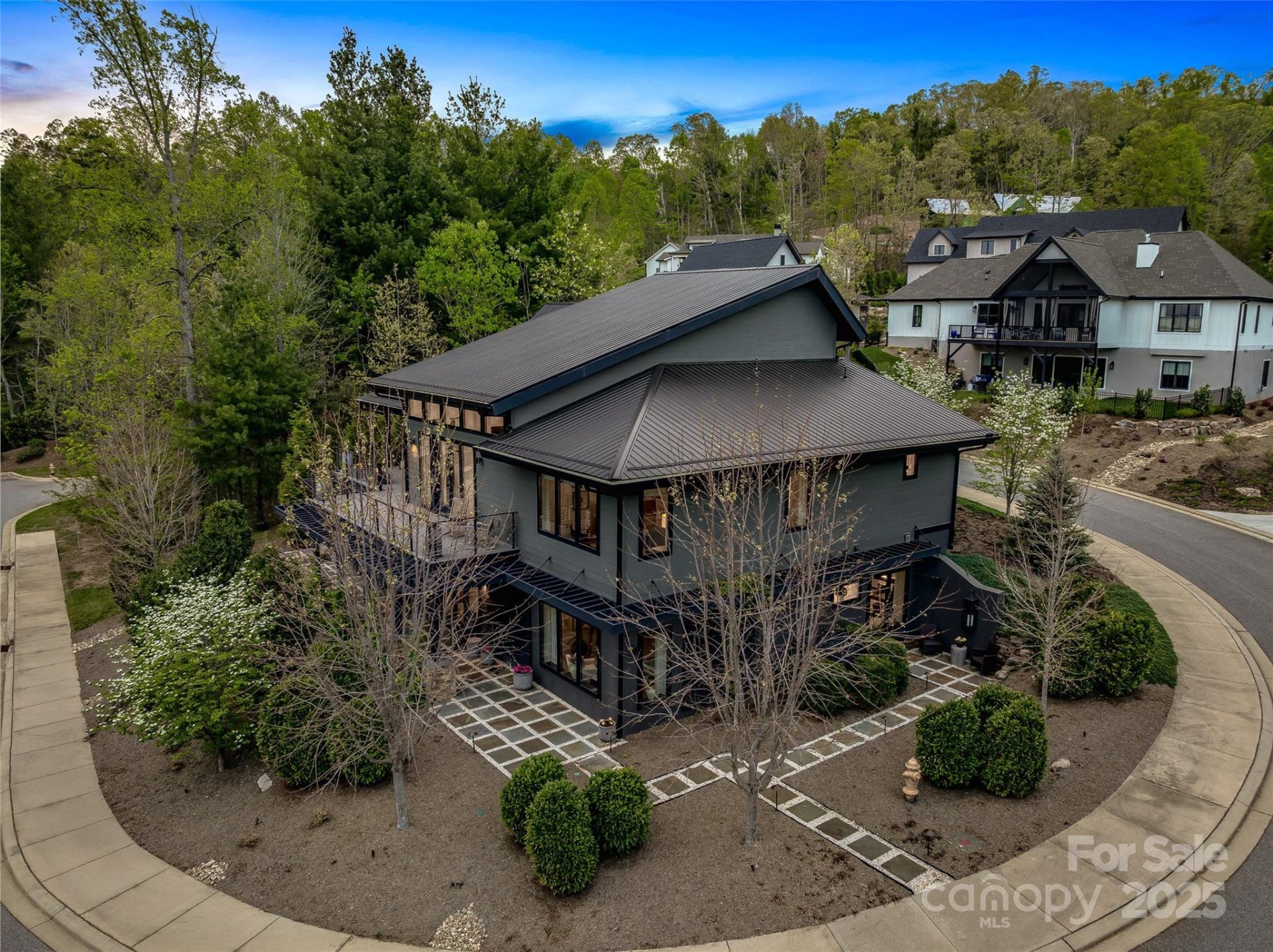 Property image 5 at 11 Bayonne Trail, Asheville, NC 28804