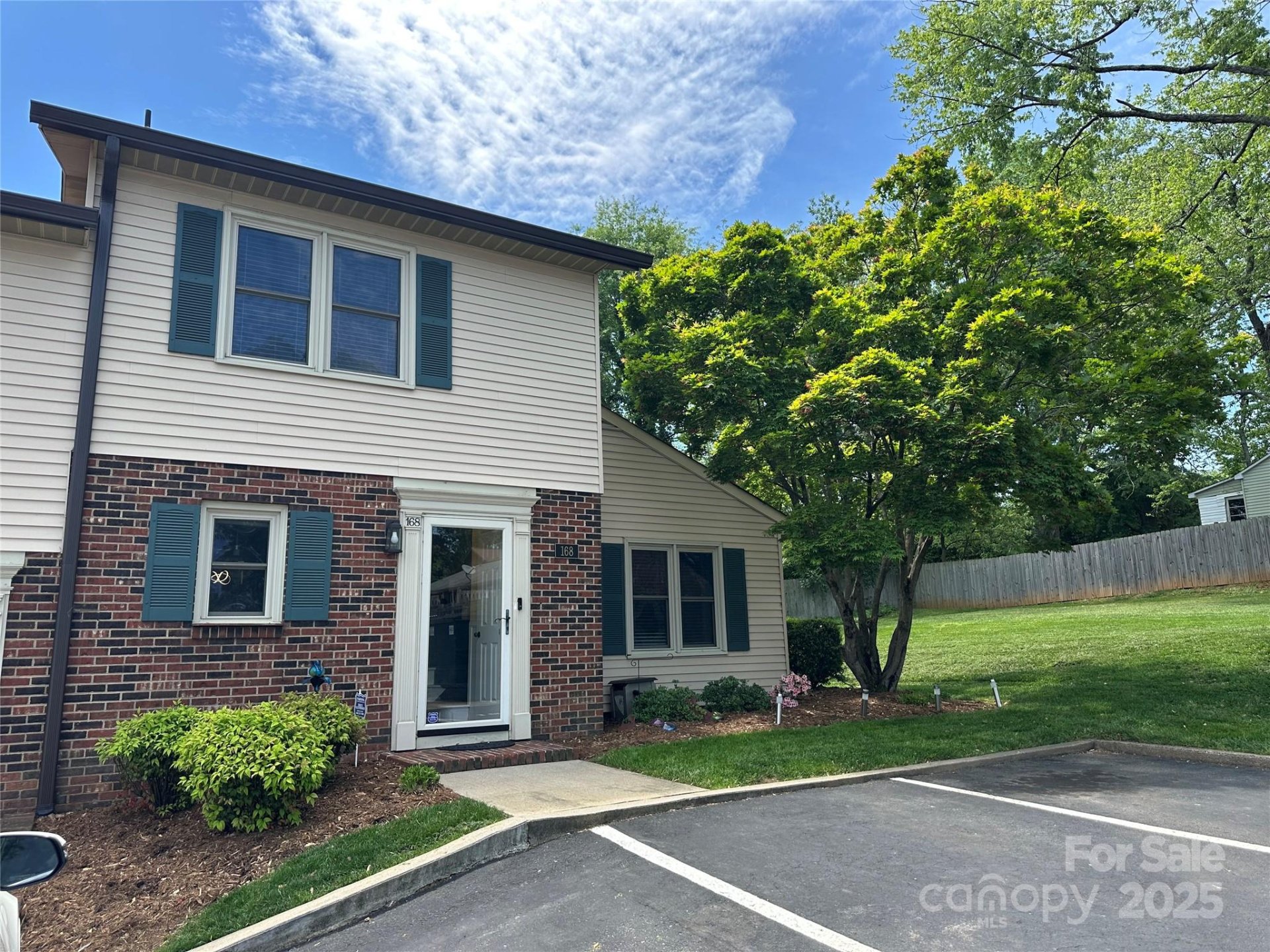 Property image 1 at 1330 5th Street, Hickory, NC 28601