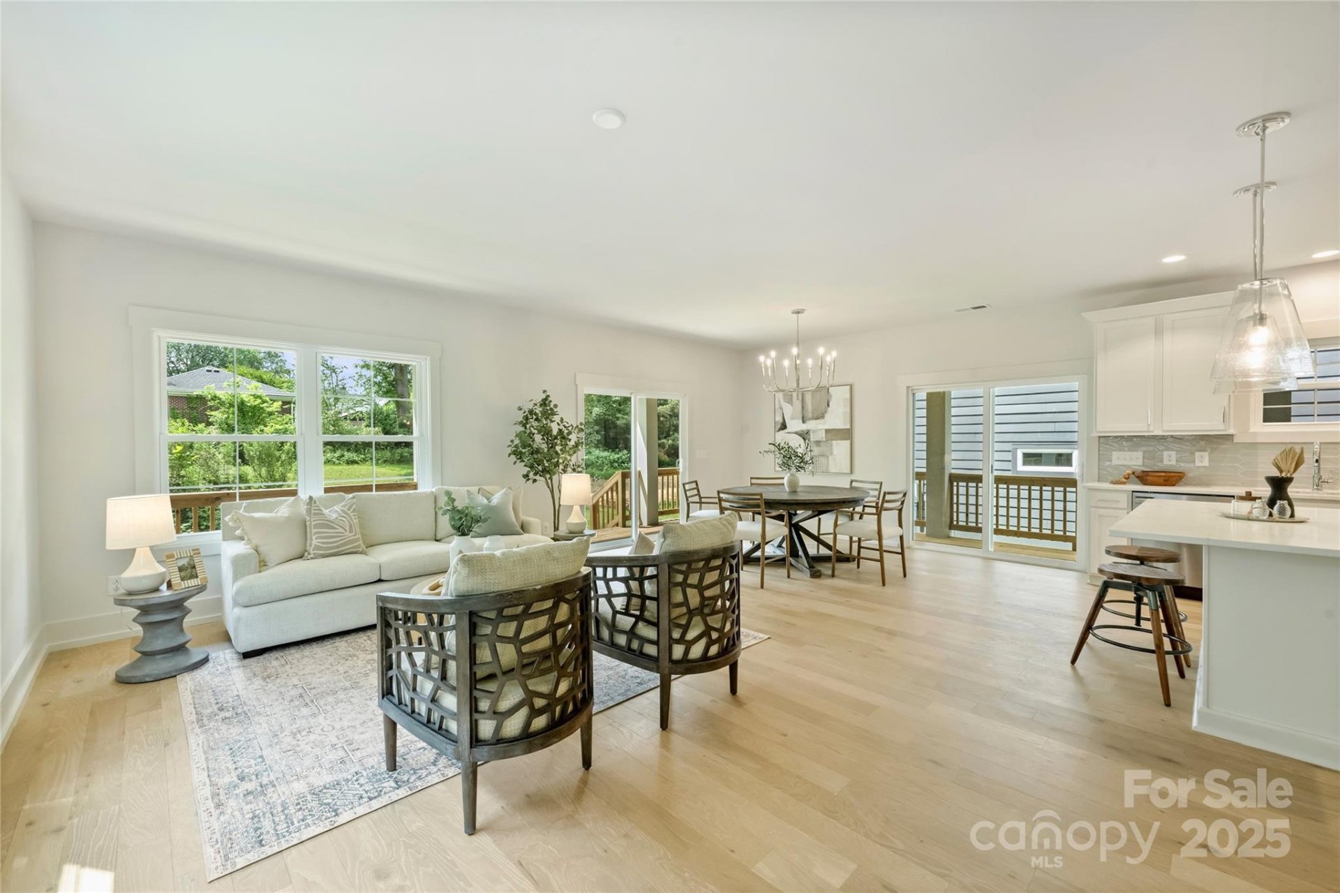 Property image 4 at 205 Coxe Avenue, Charlotte, NC 28208