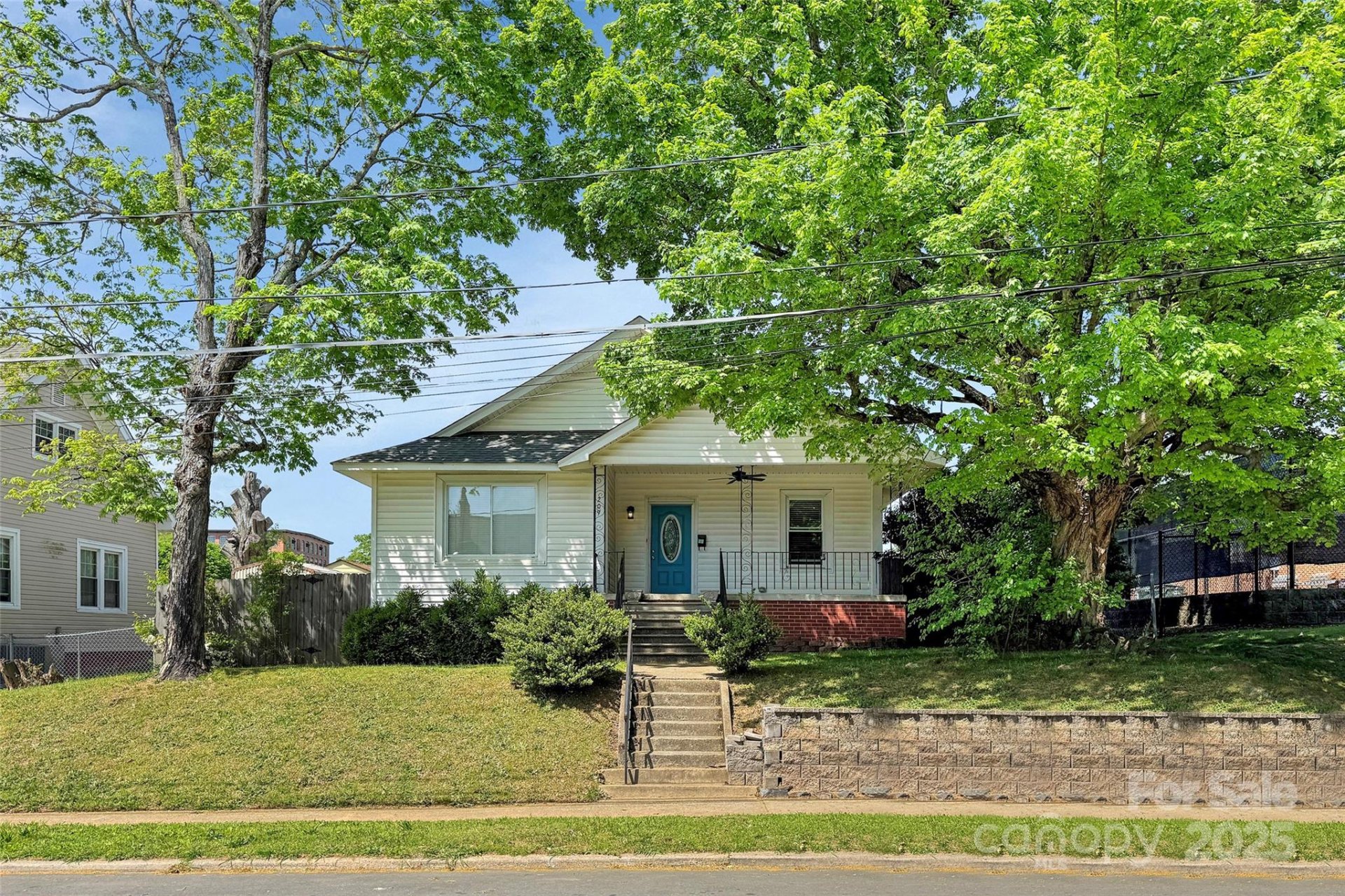 Property at 209 S Ransom Street, Gastonia, NC 28052
