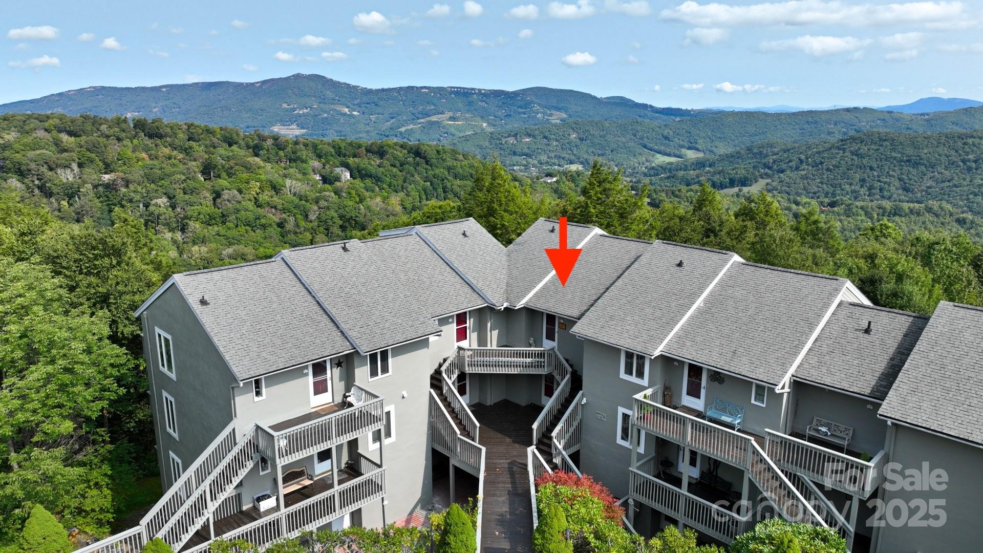 Skyleaf, Banner Elk Community