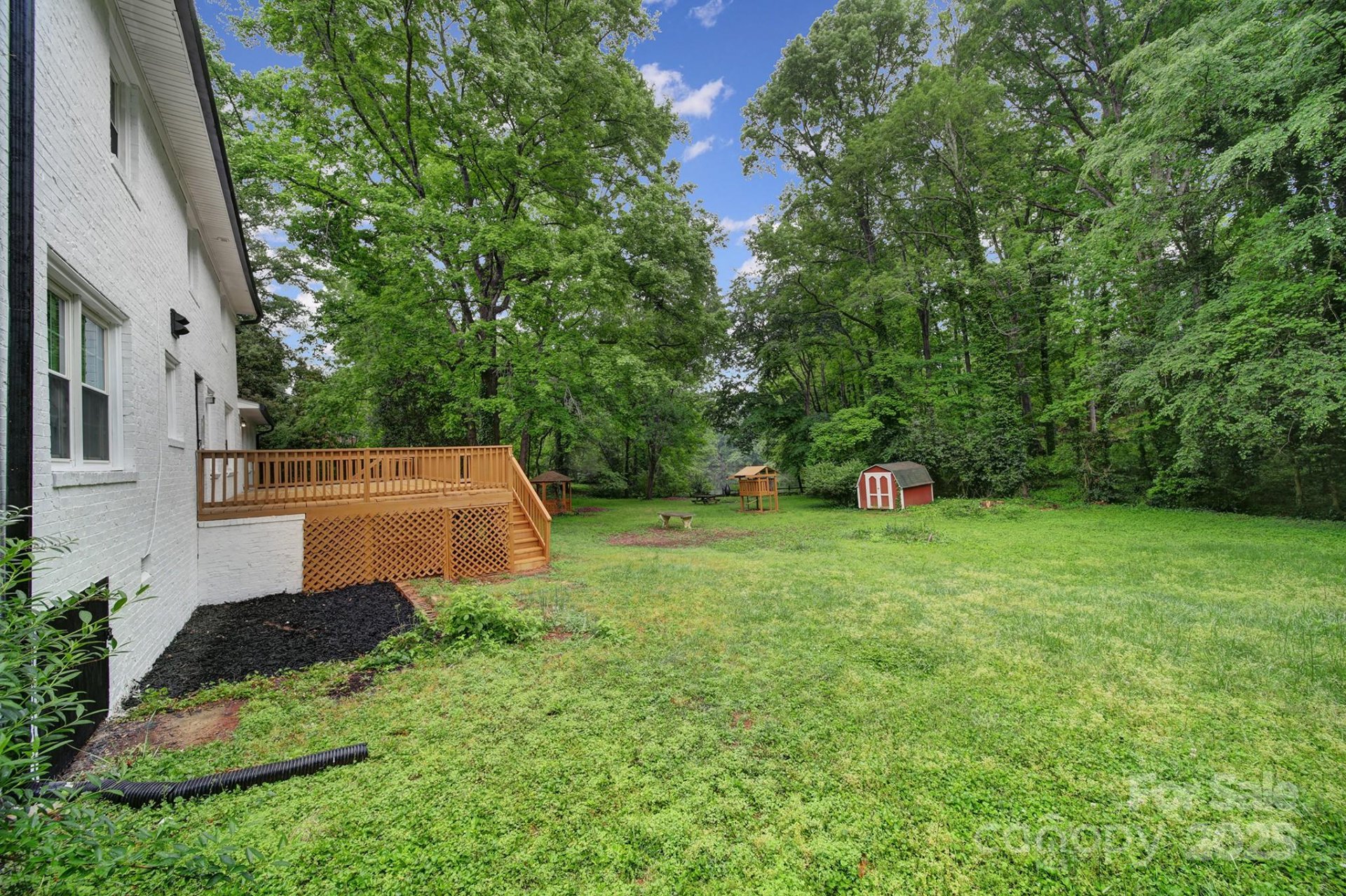 Property image 5 at 7531 Linda Lake Drive, Charlotte, NC 28215