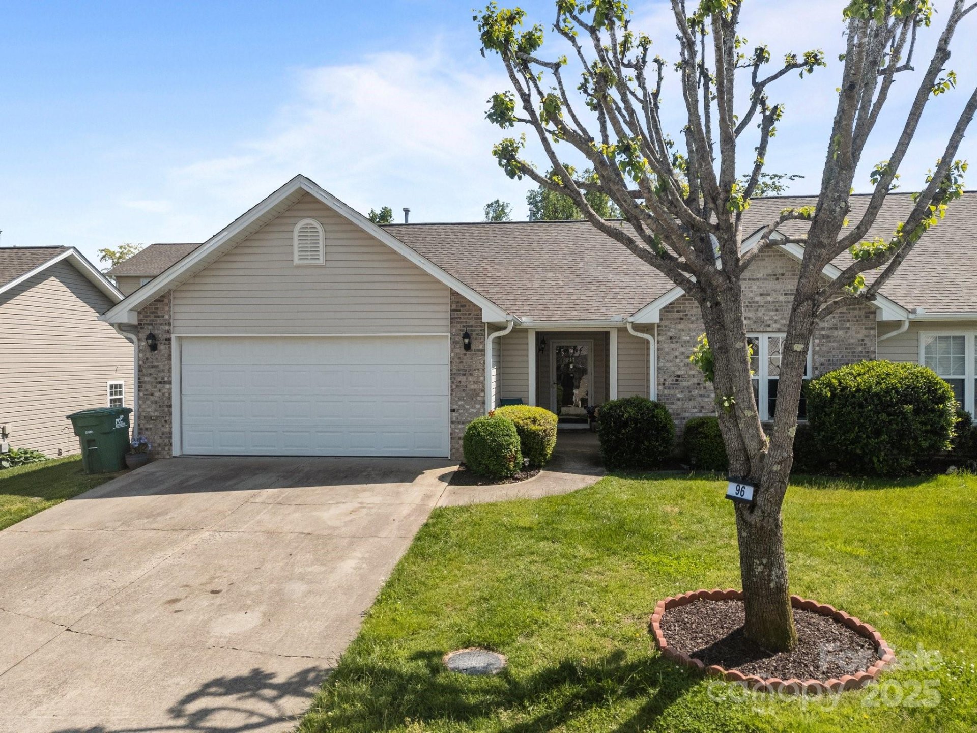 Village at Bradley Branch, Arden Community