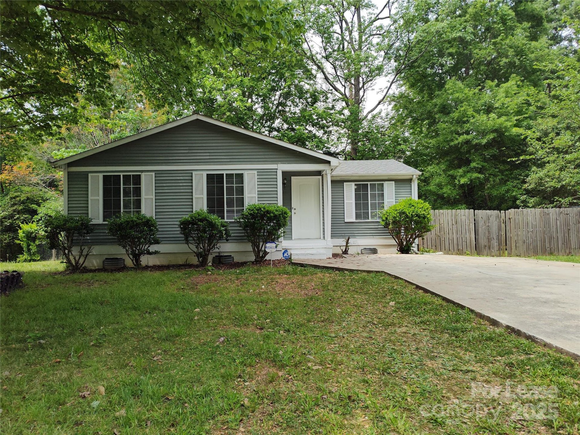 Property image 1 at 8421 Othello Place, Charlotte, NC 28227