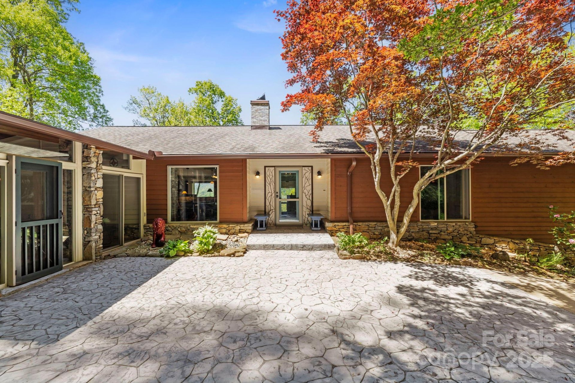 Property image 2 at 605 Upper Sondley Drive, Asheville, NC 28805