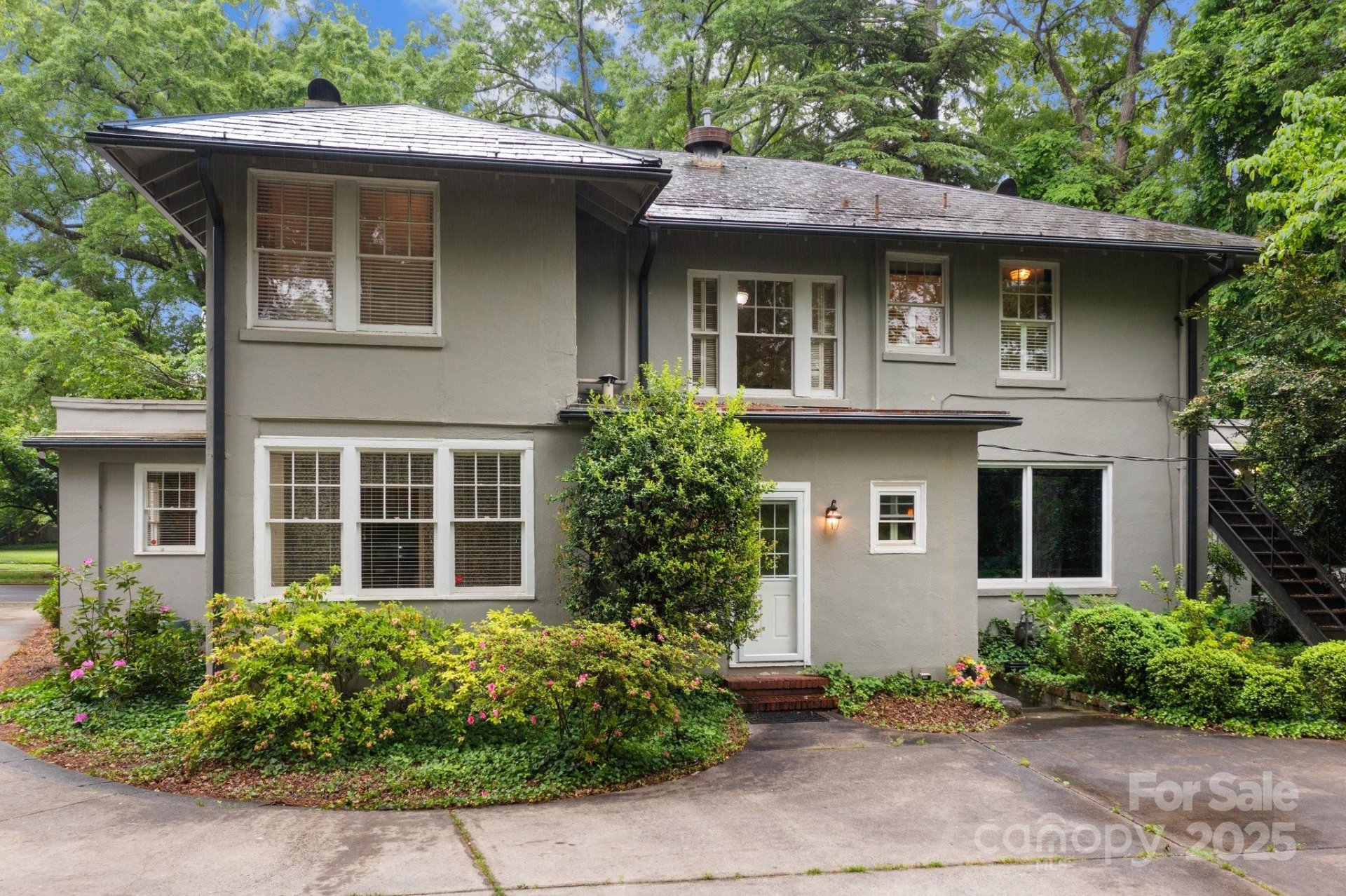 Property image 3 at 920 Queens Road, Charlotte, NC 28207