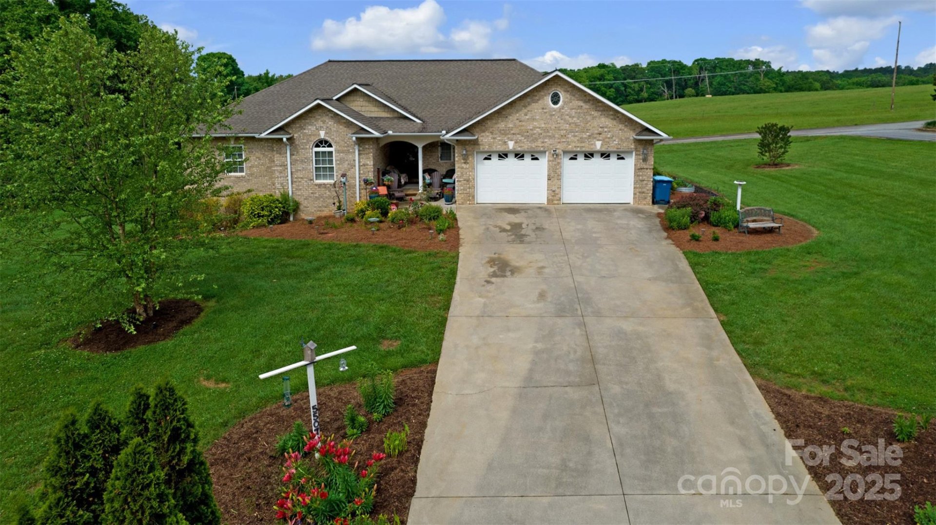 Property image 3 at 5507 Land Harbour Drive, Granite Falls, NC 28630